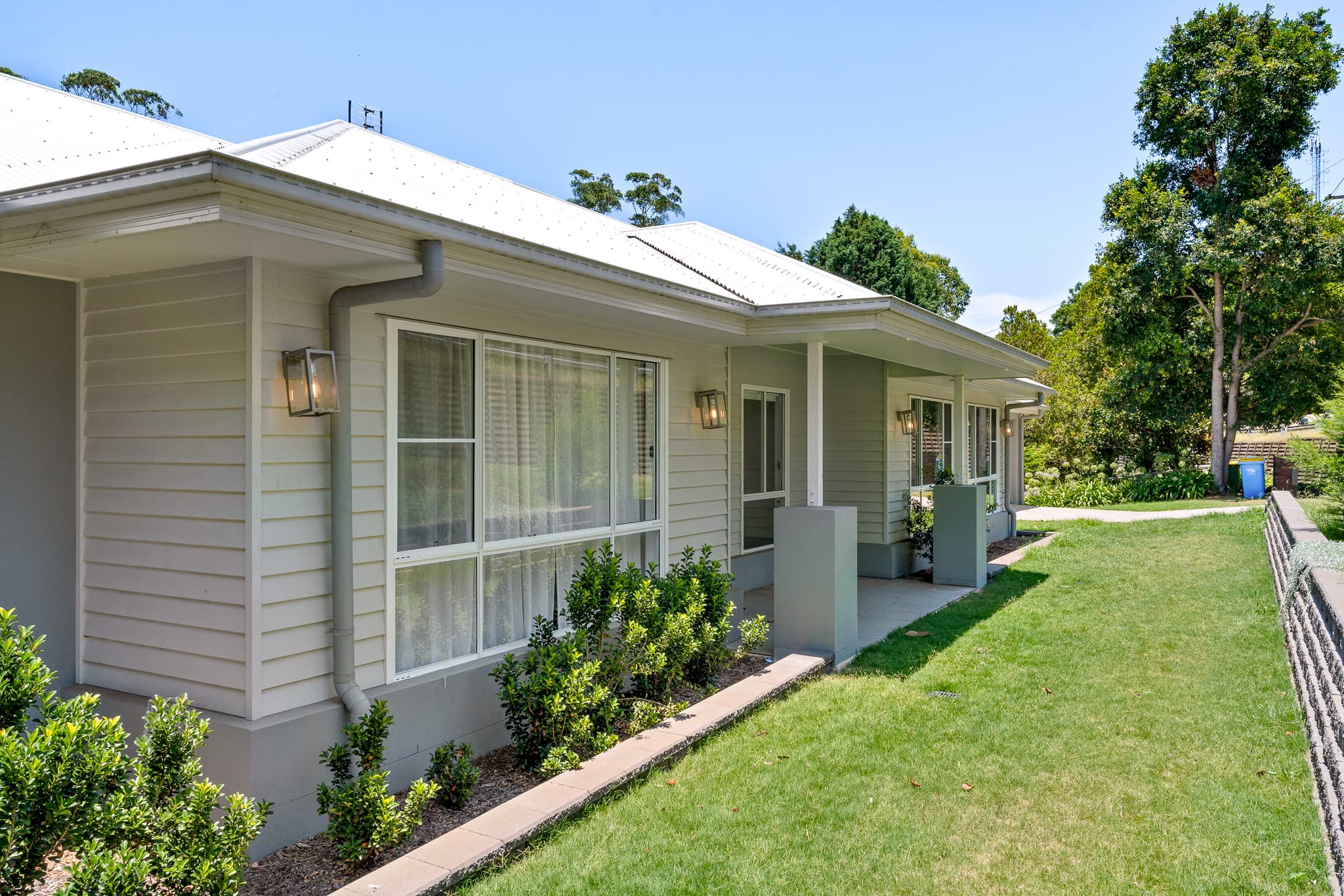 17 Hilltop Crescent, Blue Mountain Heights, Blue Mountain Heights — photo 1 of 5