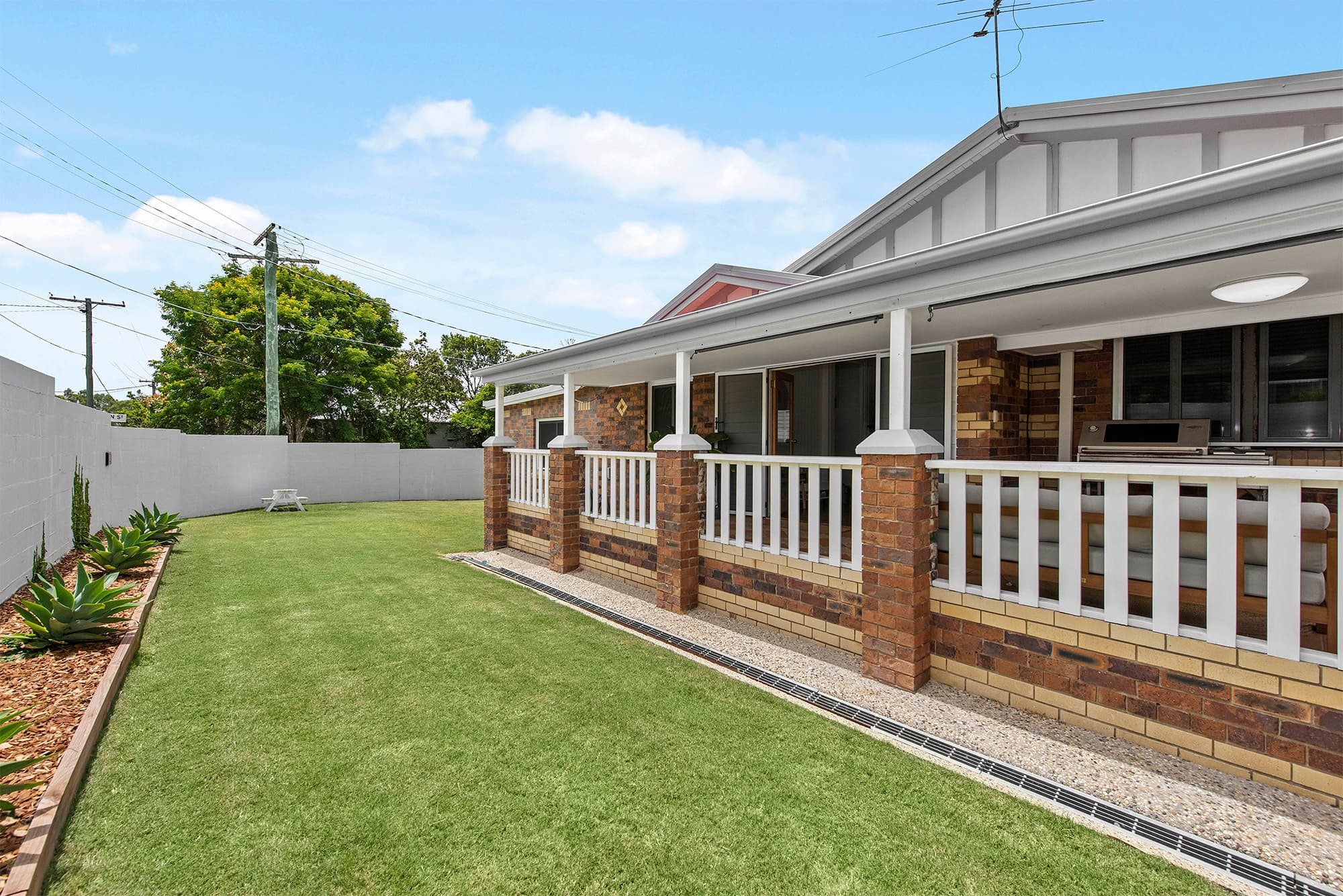 319 South Pine Road, Enoggera, Enoggera — photo 1 of 5
