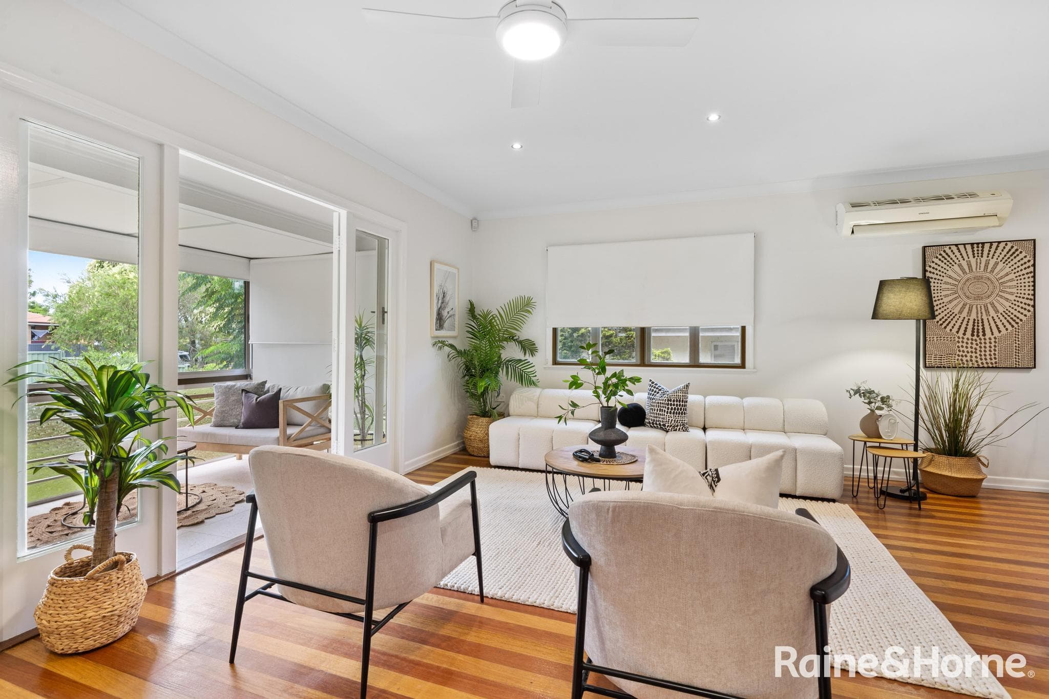 106 Seventeen Mile Rocks Road, Oxley, Oxley — photo 1 of 5