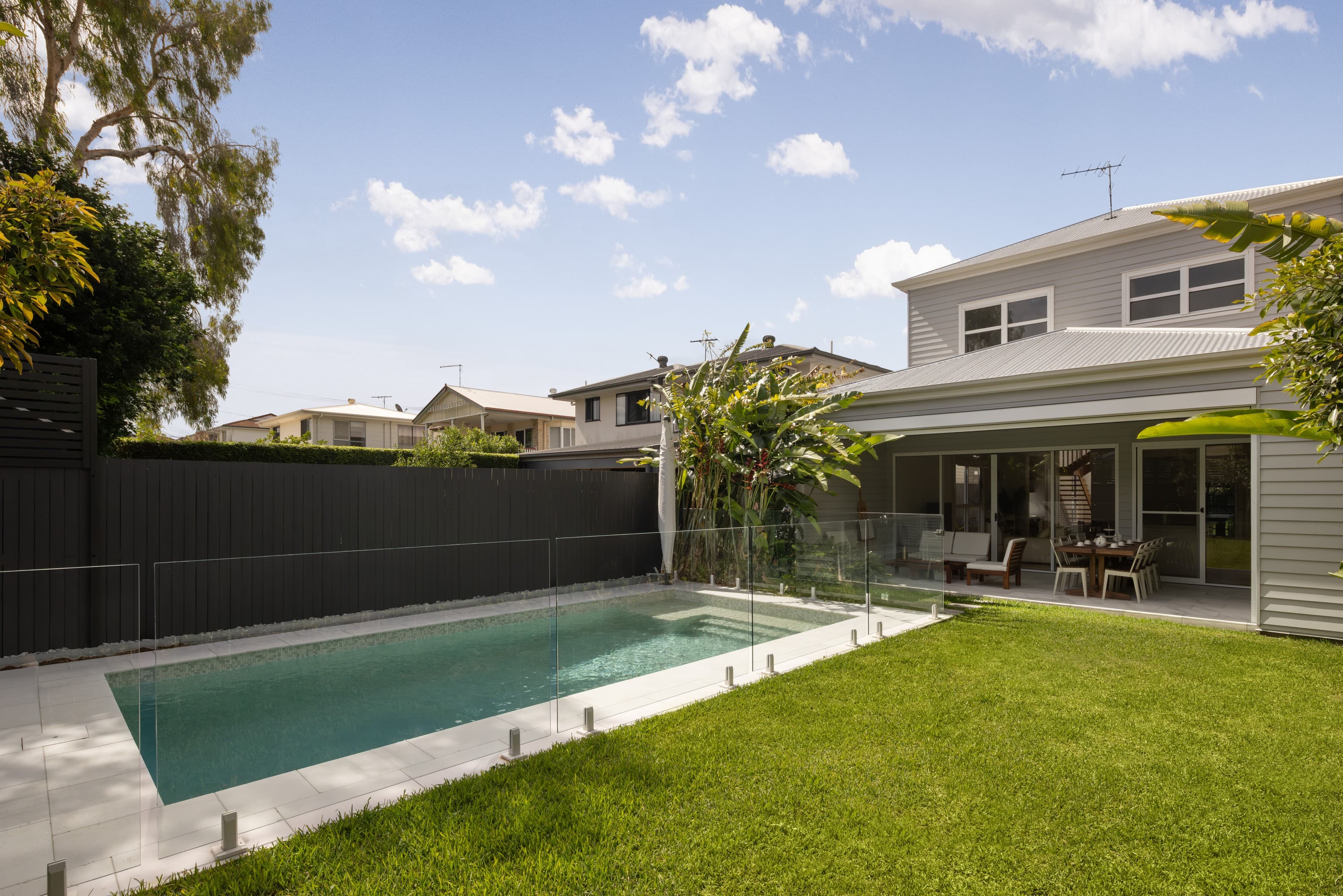 55 Stevenson Street, Ascot — photo 1 of 5