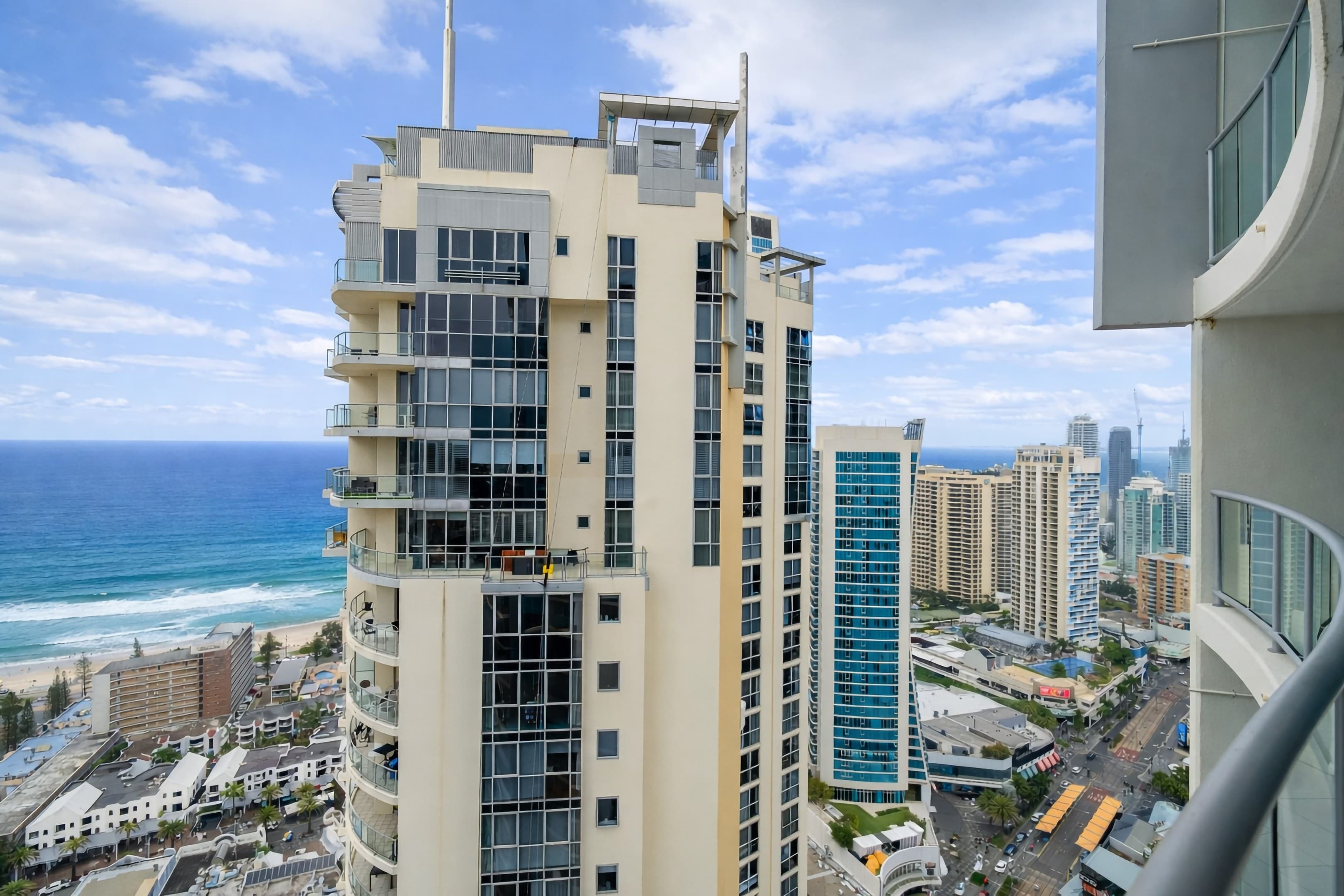3354/23 Ferny Ave, Surfers Paradise — photo 1 of 5