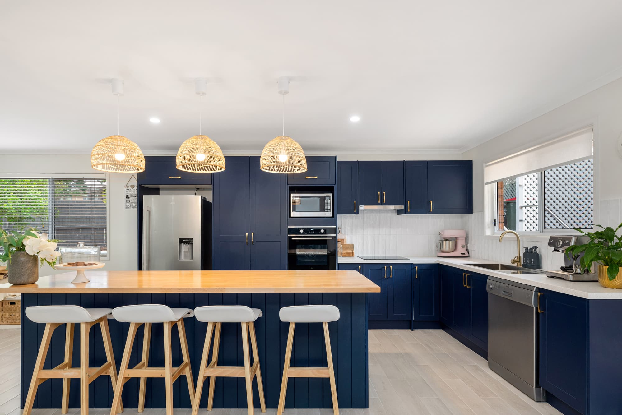 45 Morialta Street, Mansfield, Mansfield — photo 1 of 5