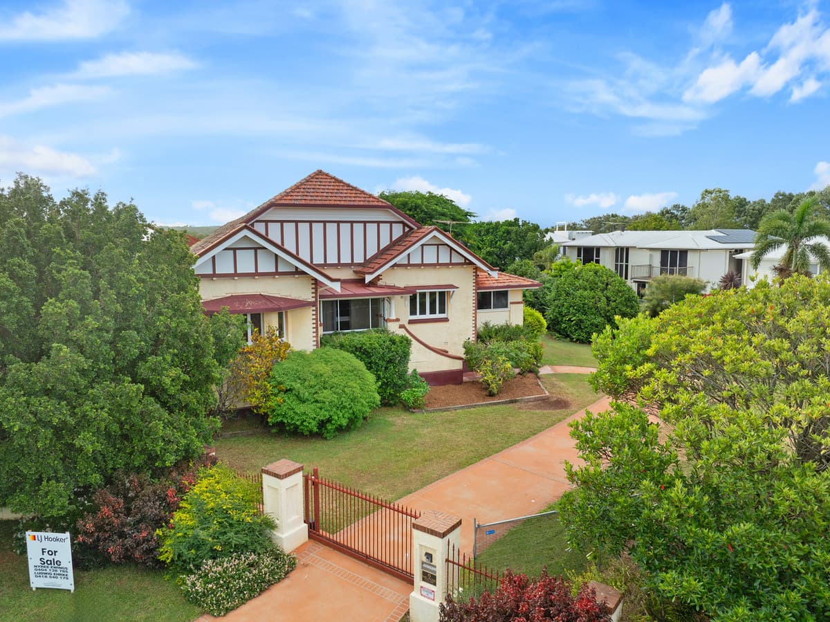 6 Melrose Court, Redland Bay, Redland Bay — photo 1 of 5