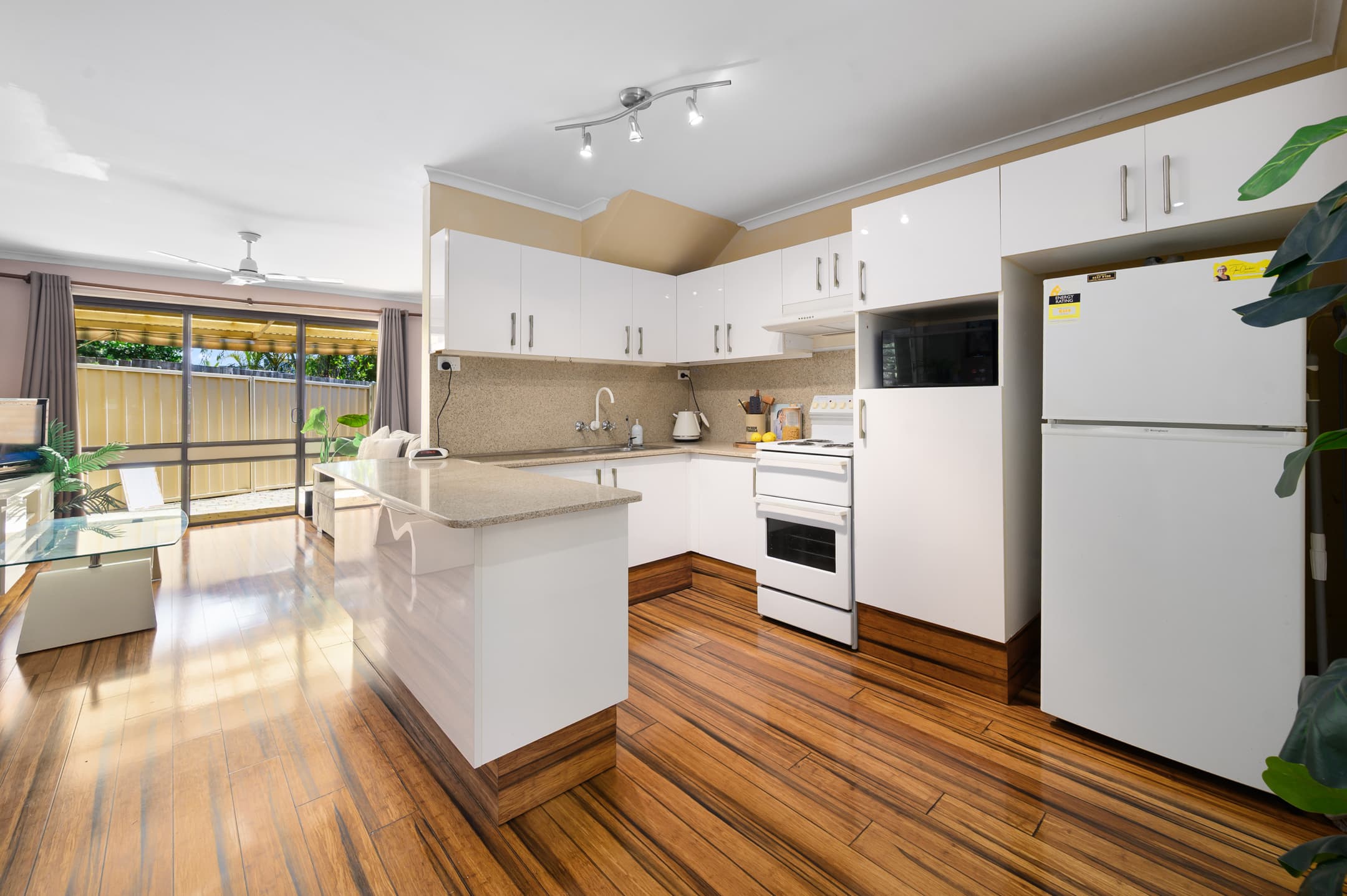 97/170 Bardon Avenue, Burleigh Waters - Image 1