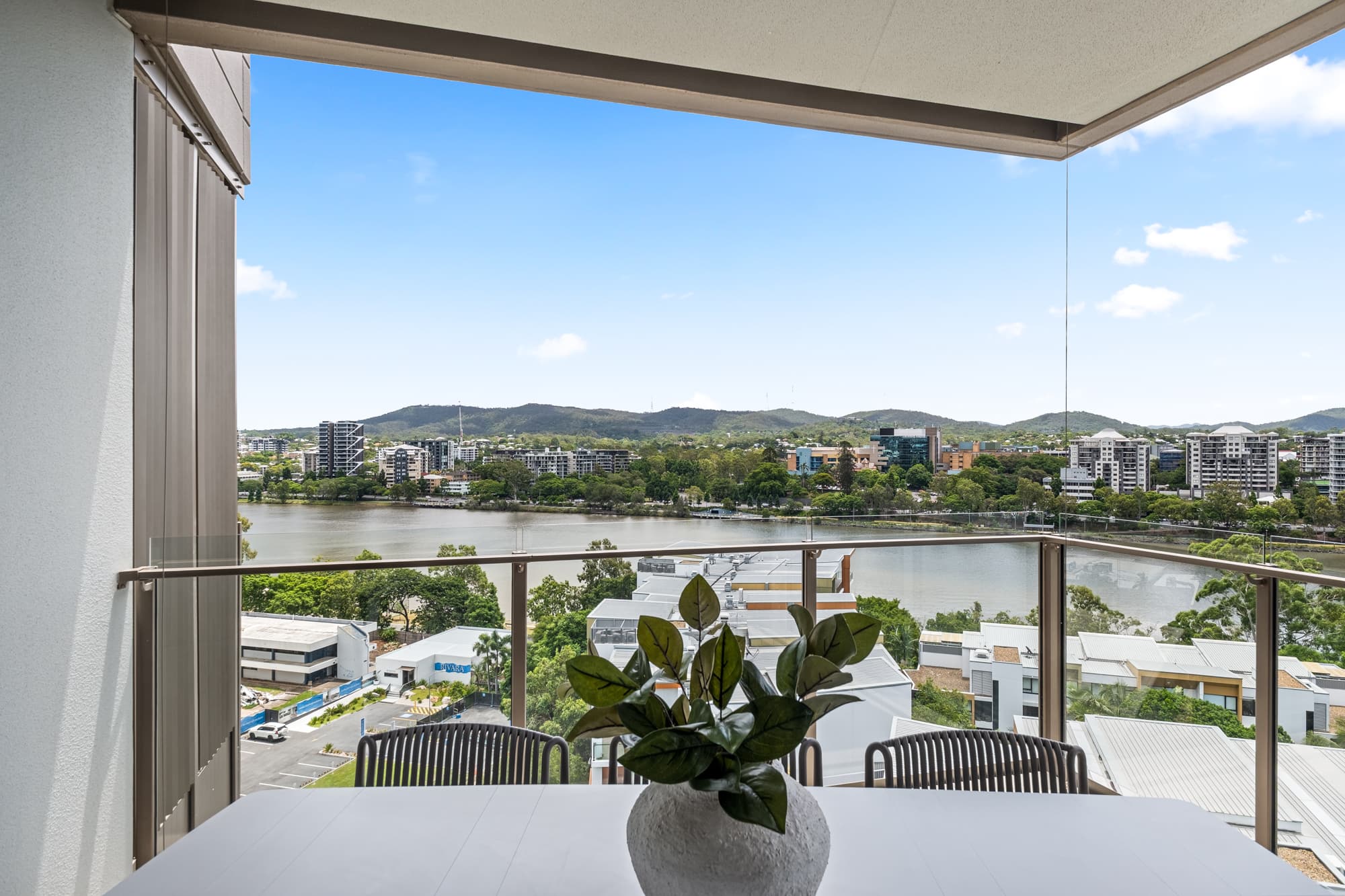 31109/9 Pidgeon Close, West End, West End — photo 1 of 5