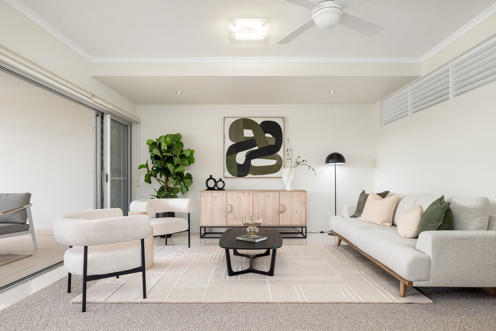 2/86 Pembroke Road, Coorparoo, Coorparoo — photo 1 of 5