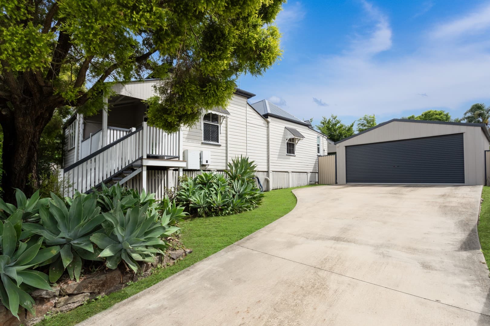 21 Pine Mountain Road, North Ipswich, North Ipswich — photo 1 of 5
