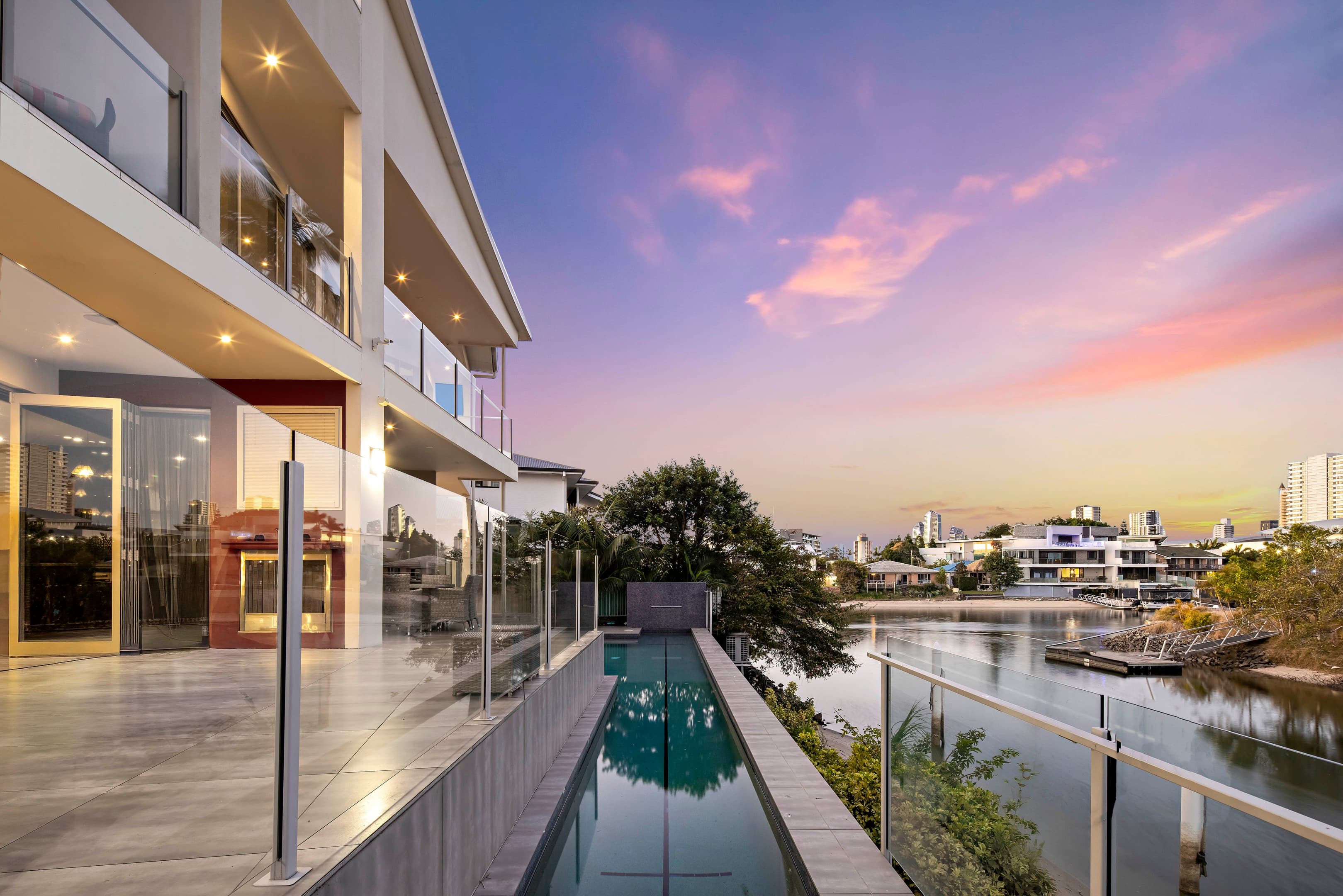12 Lotus Key, Broadbeach Waters — photo 1 of 5