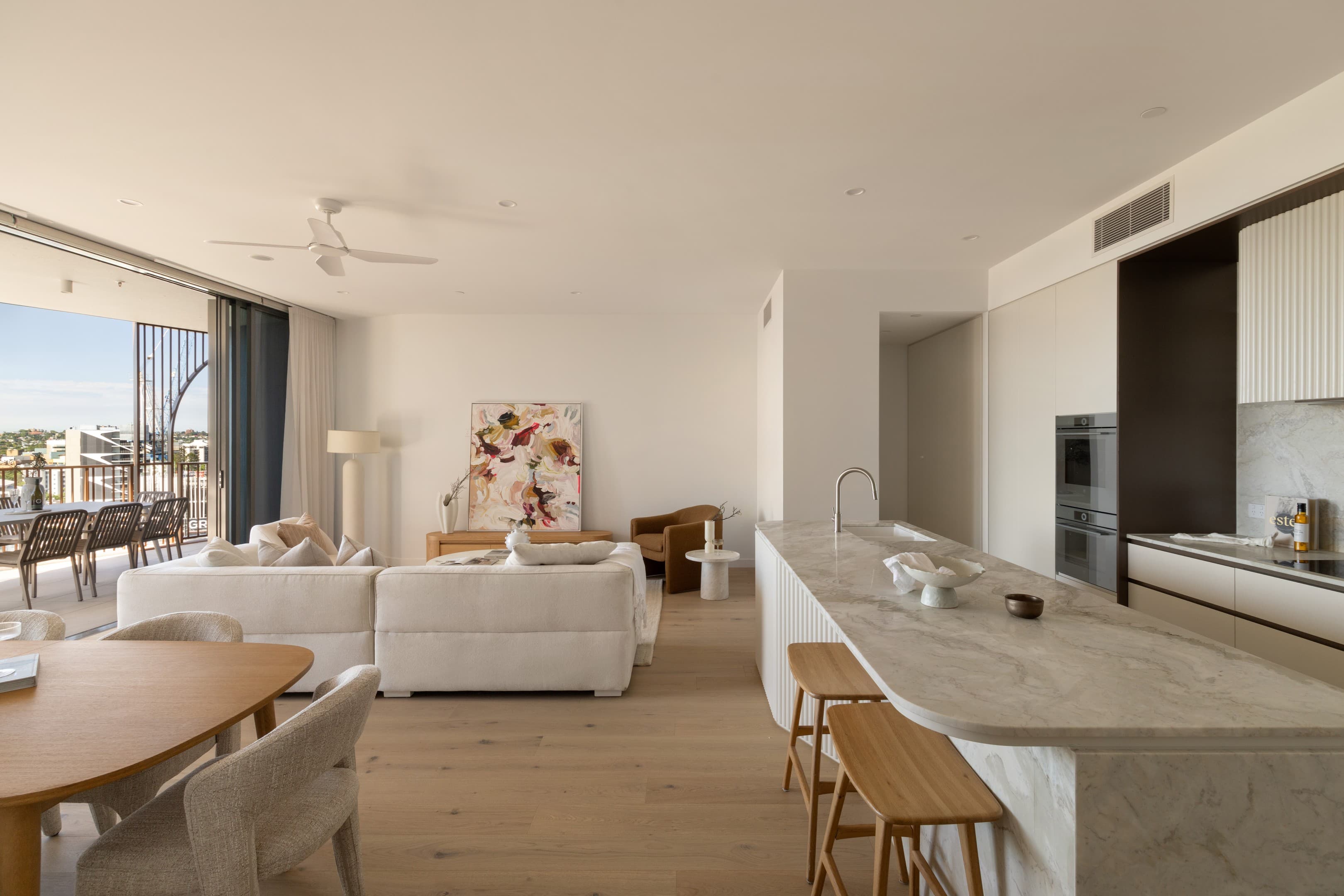 11401/600 Coronation Drive, Toowong — photo 1 of 5