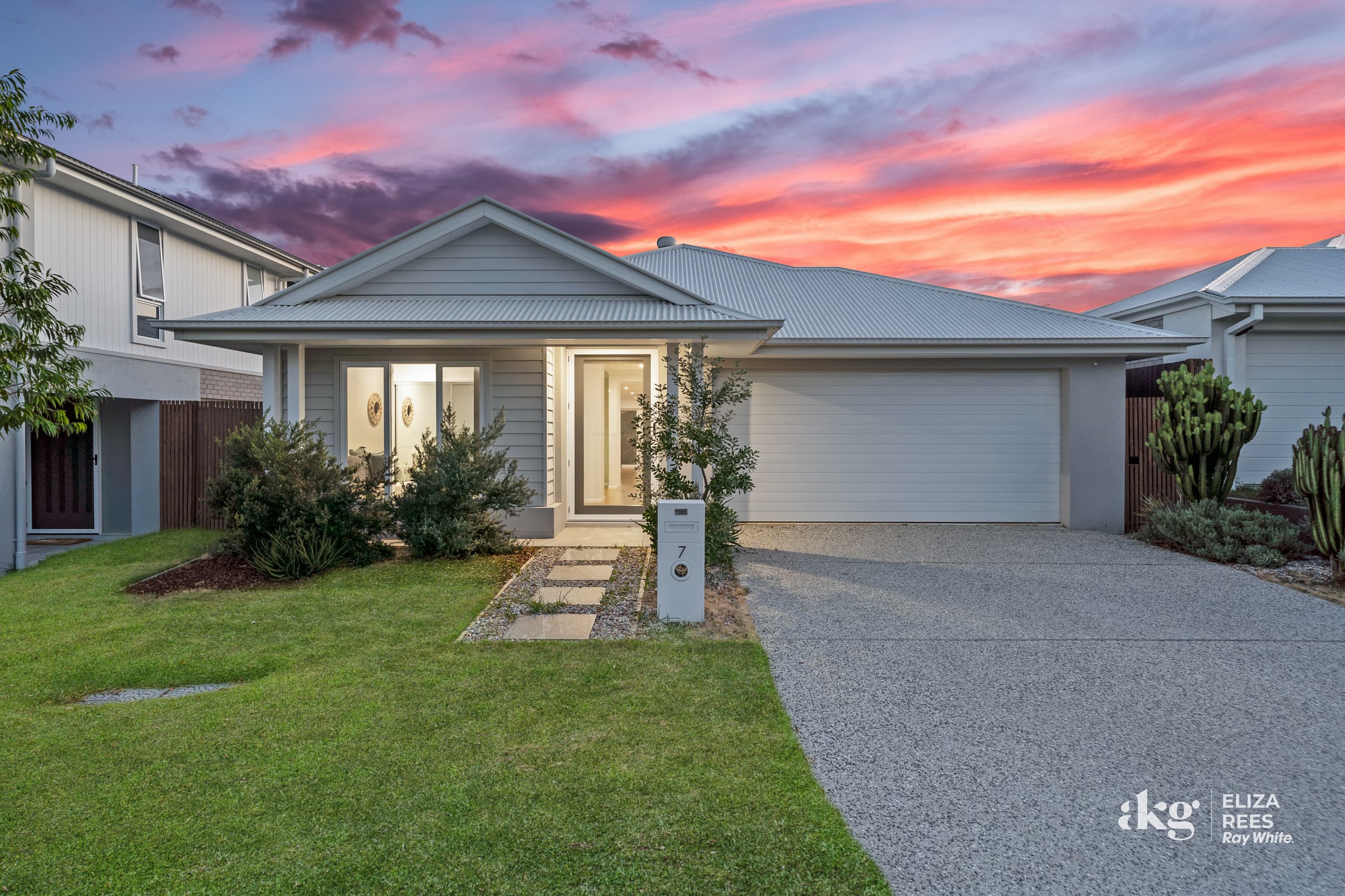 7 Bamboo Road, Greenbank, Greenbank — photo 1 of 5