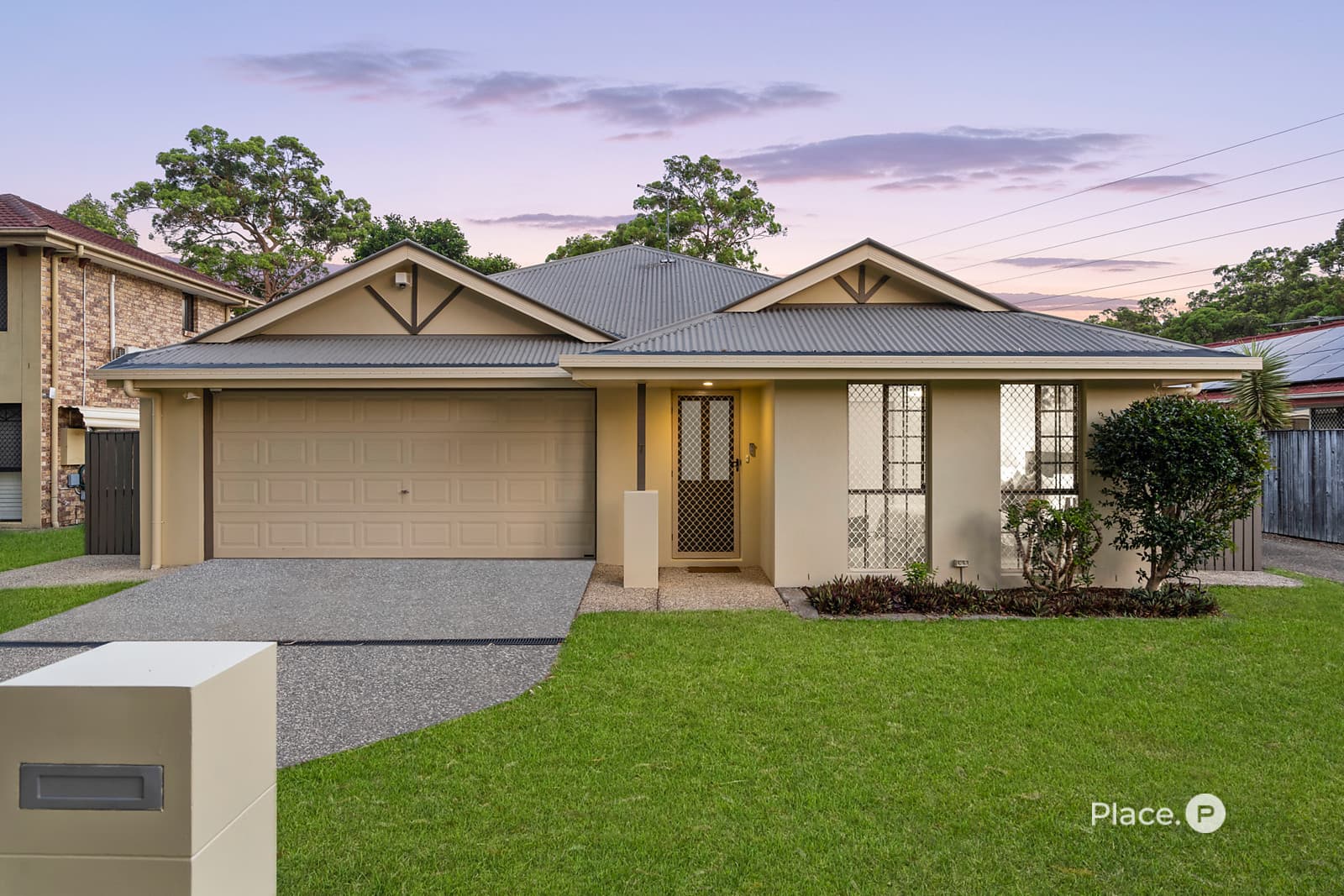 7 Stringybark Street, Sunnybank Hills, Sunnybank Hills — photo 1 of 5