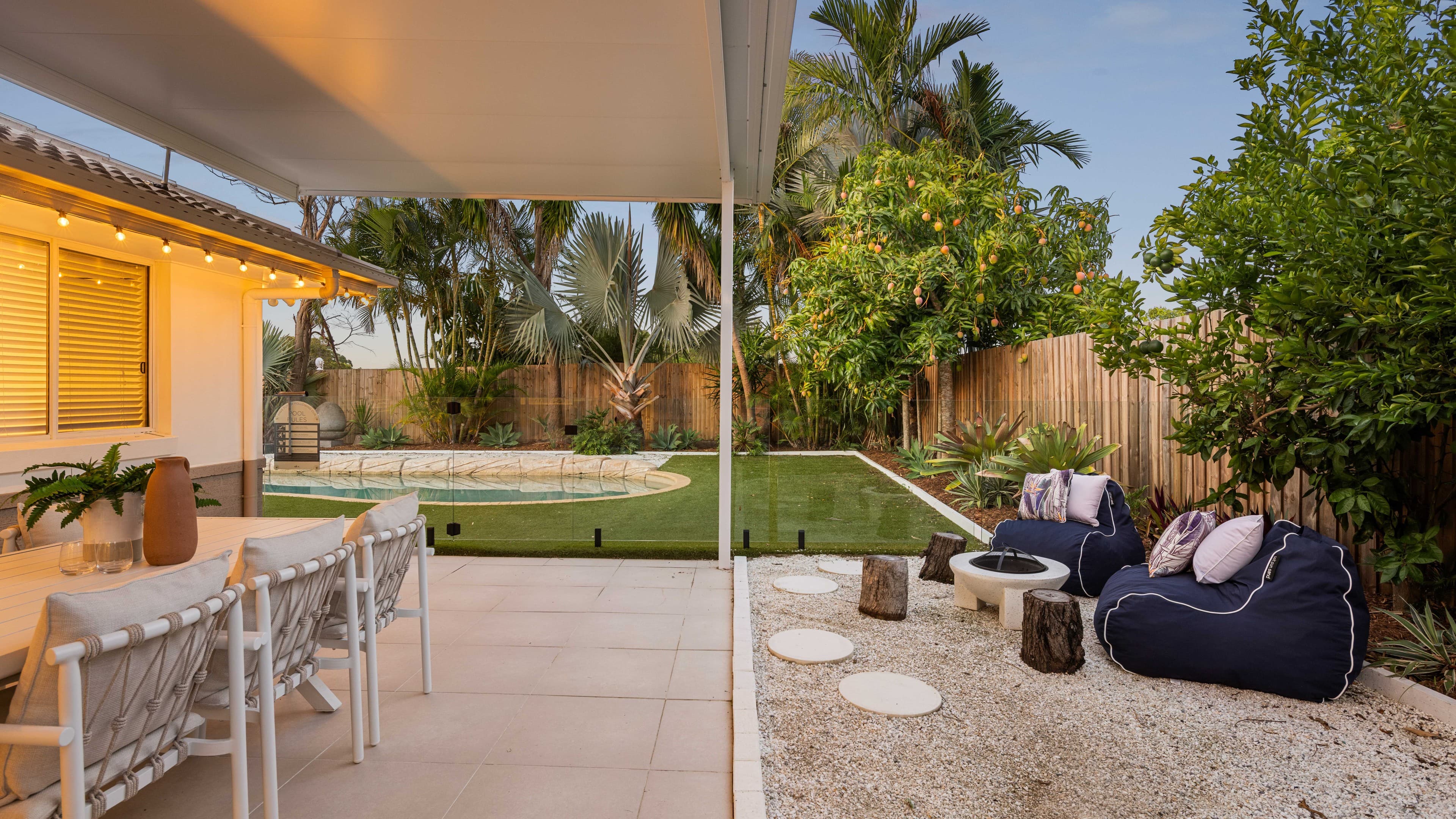 6 Cobb Court, Mudgeeraba — photo 1 of 5