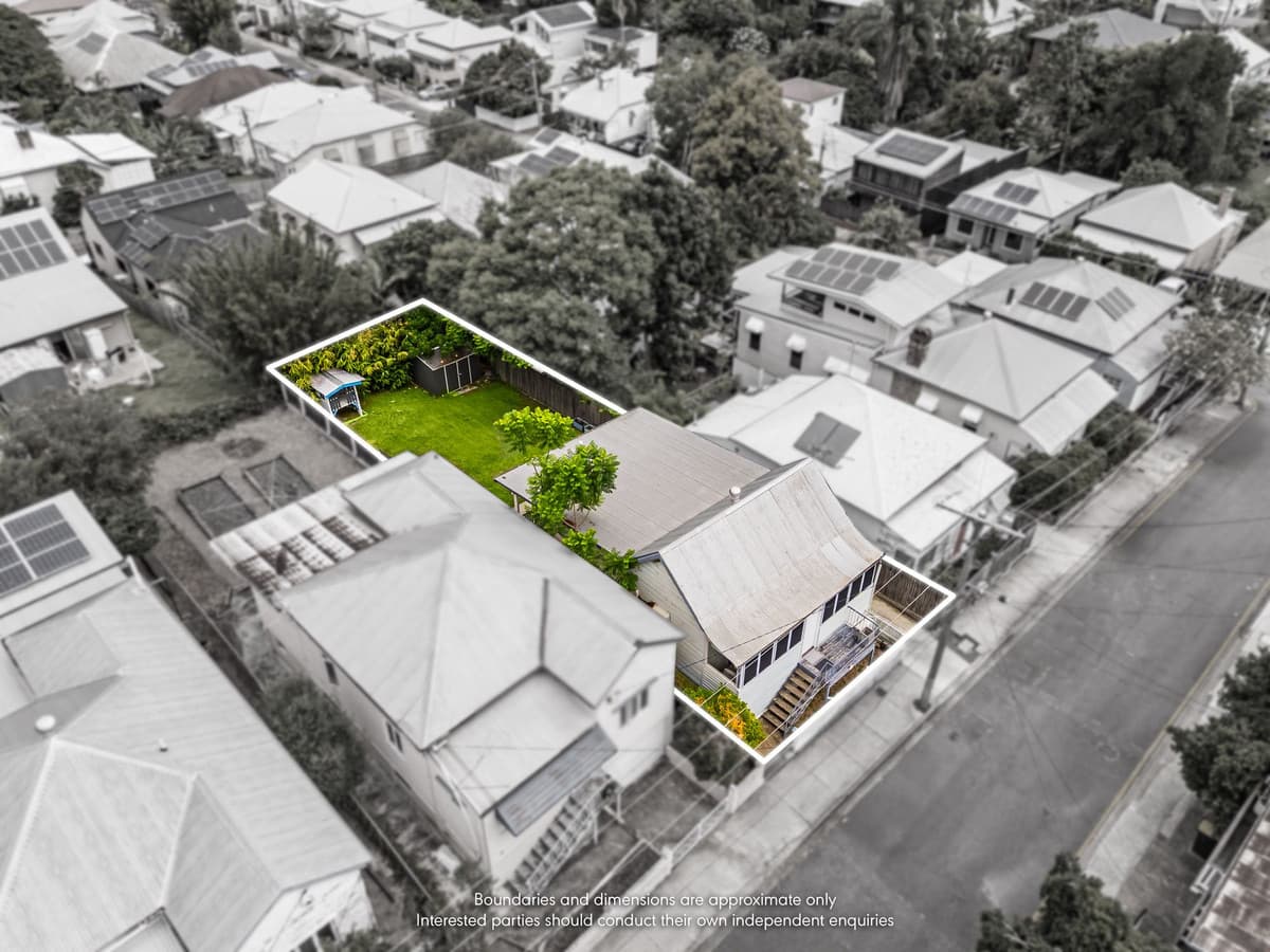 44 Turin Street, West End, West End — photo 1 of 5