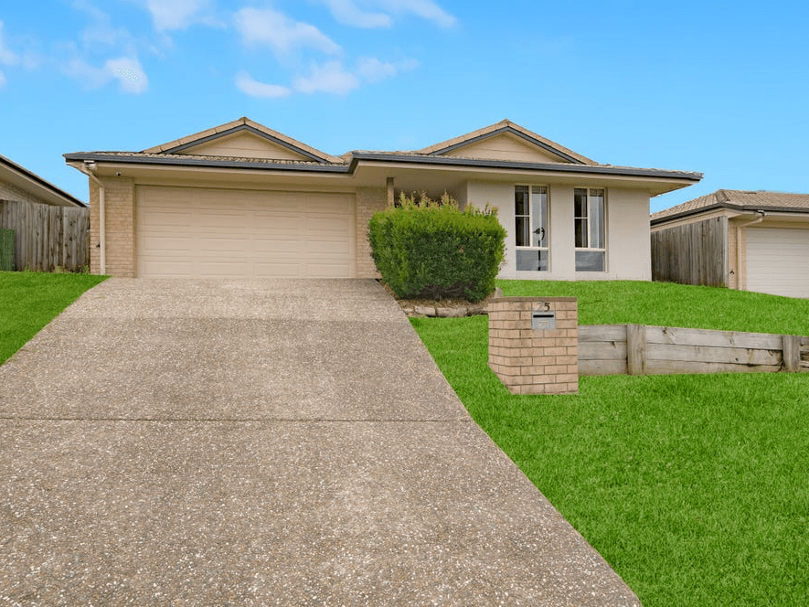 25 Custodian Crescent, Ormeau — photo 1 of 5