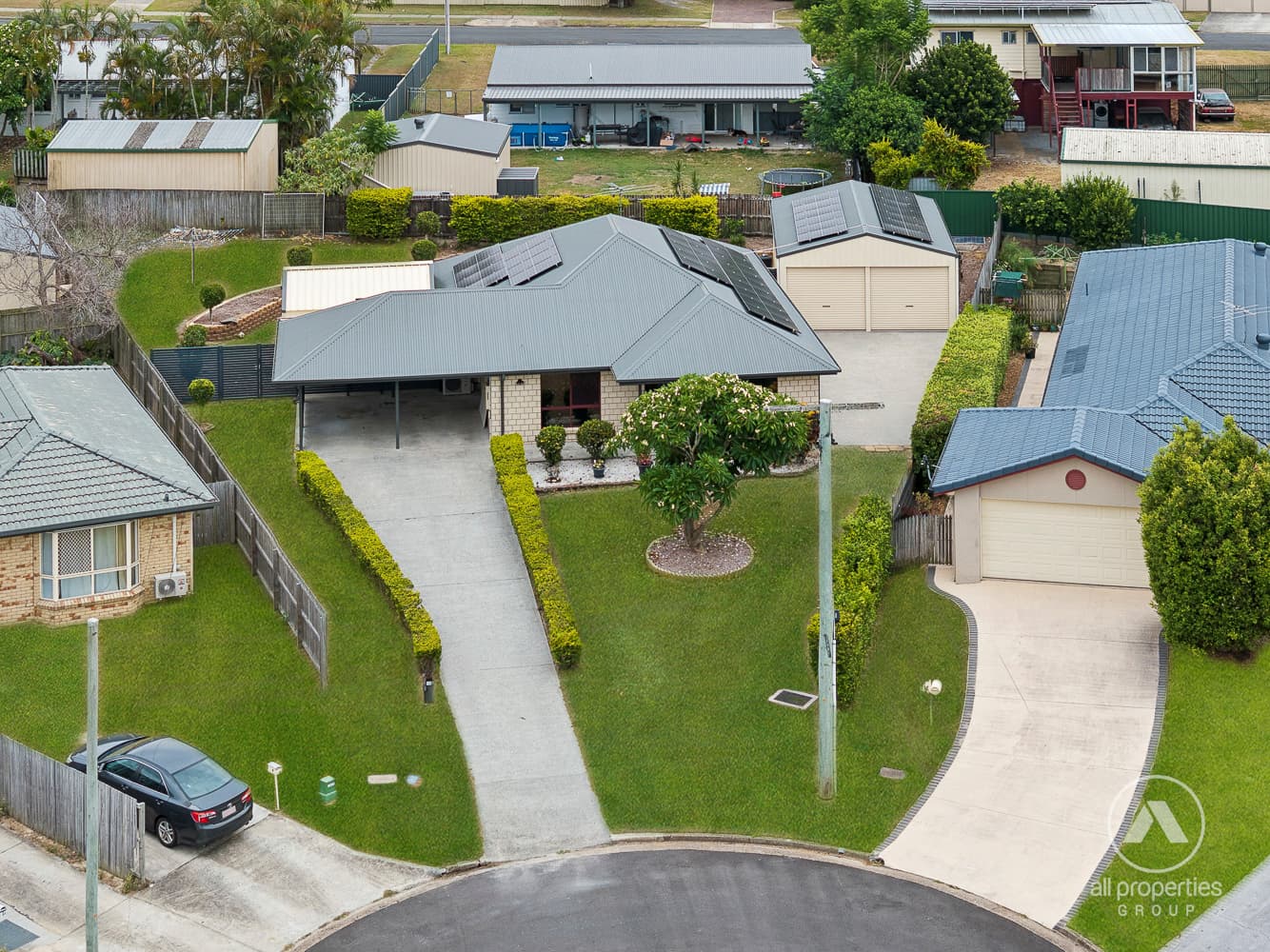 10 Burton Court, Boronia Heights — photo 1 of 5