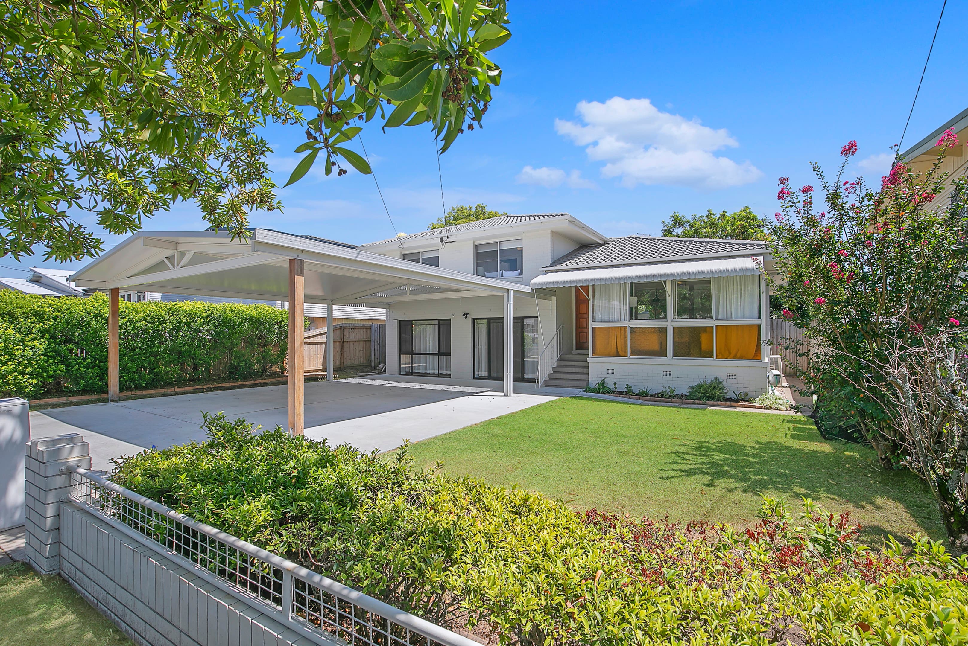 102 Macdonnell Road, Margate, Margate — photo 1 of 5