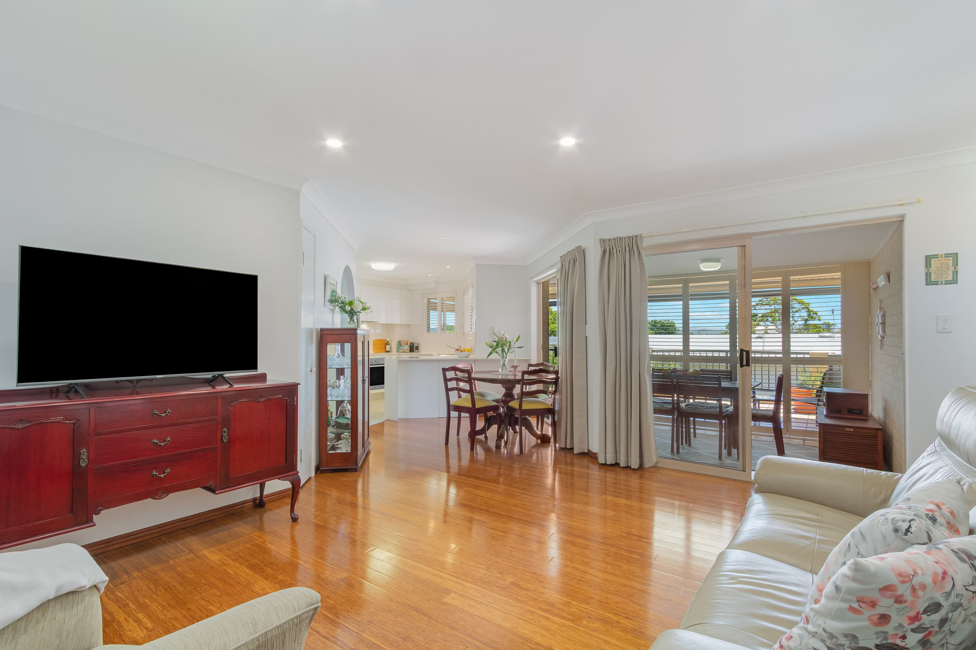 7/5 Tweed Street, Coolangatta, Coolangatta — photo 1 of 5