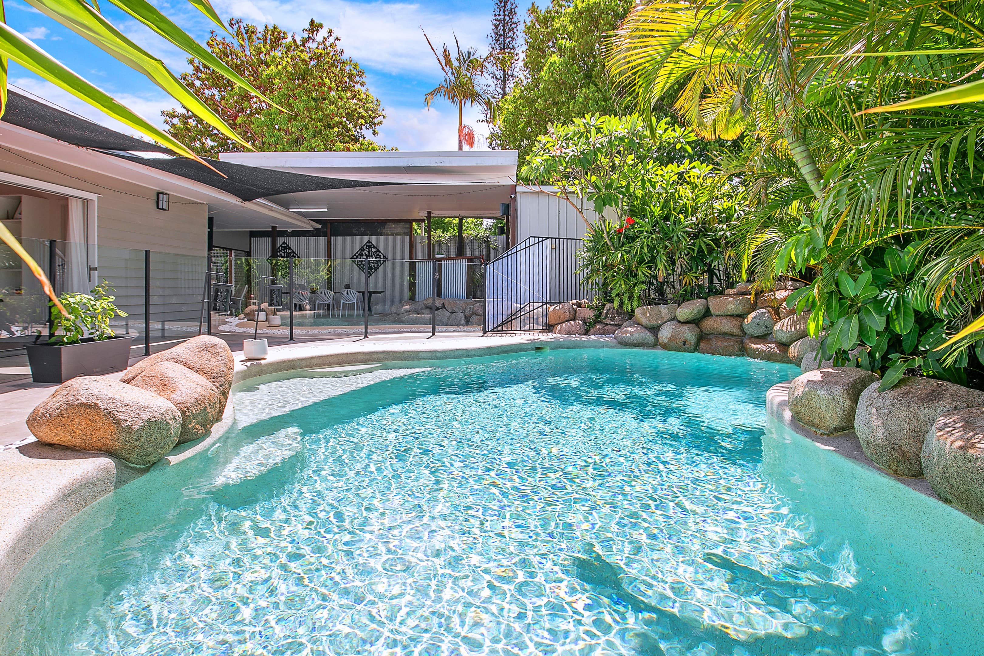 22 Corfield Street, Carina, Carina — photo 1 of 5