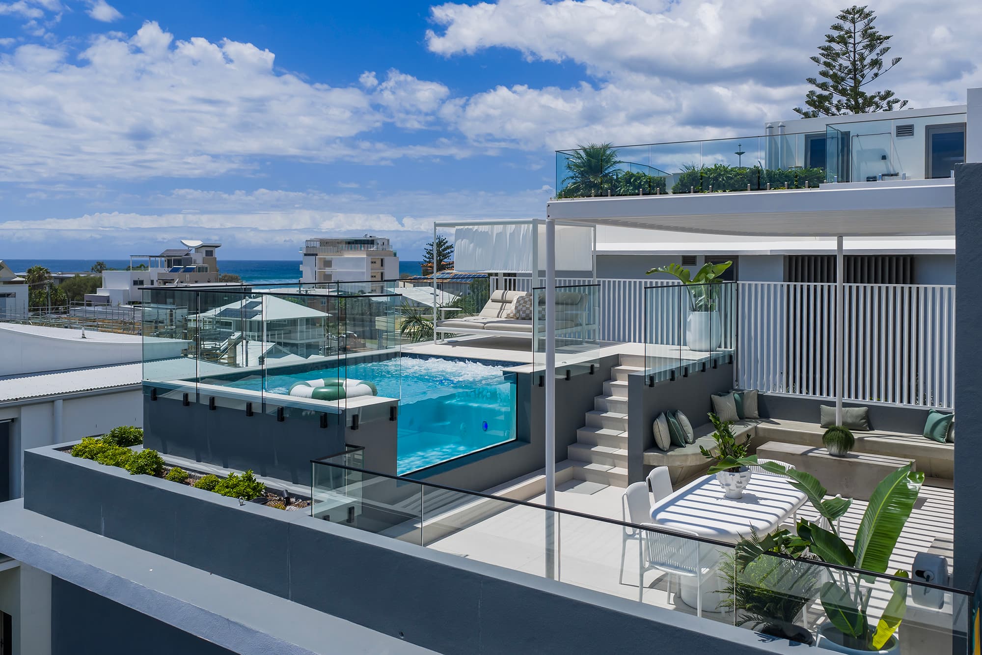 3/3 Petrel Avenue, Mermaid Beach - Image 1