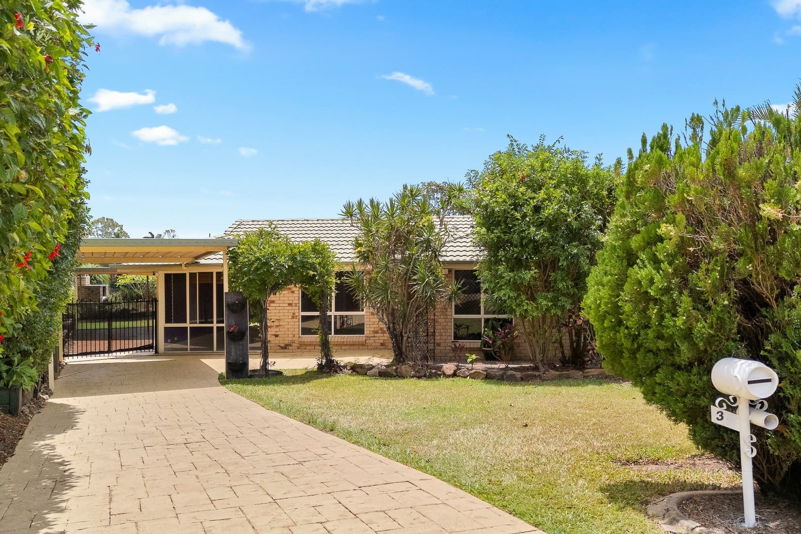 3 McKinley Street, Eagleby, Eagleby — photo 1 of 5