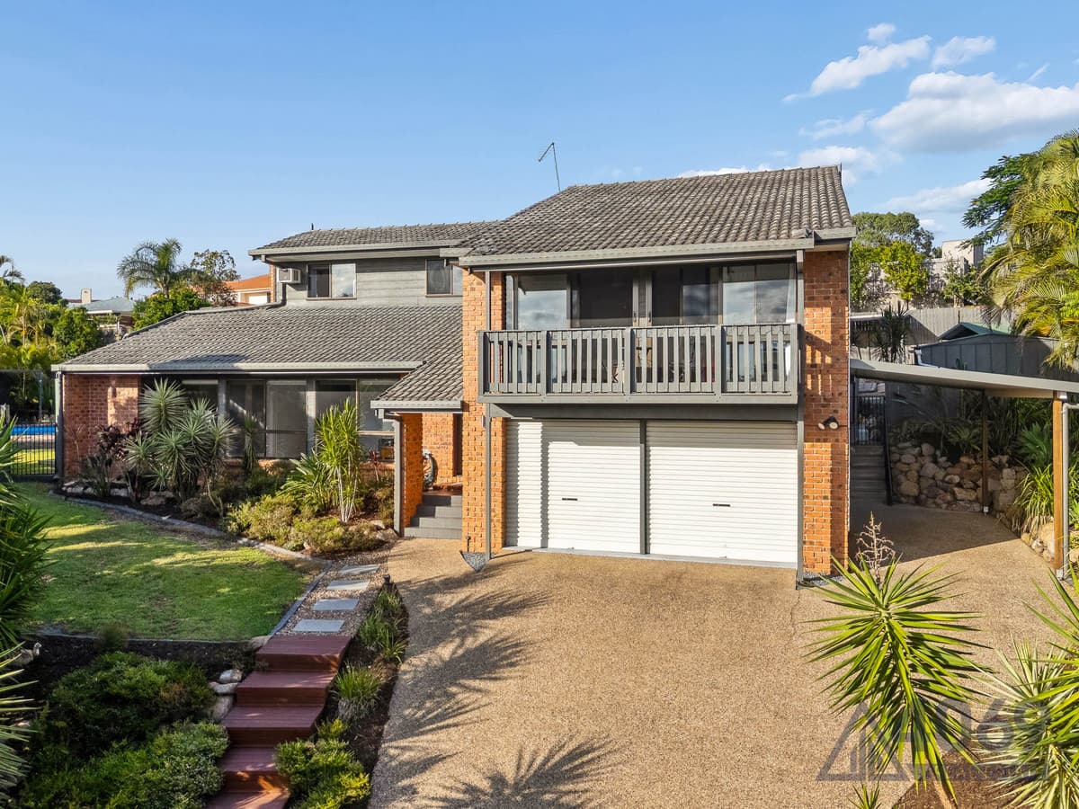10 Garnet Court, Kenmore, Kenmore — photo 1 of 5