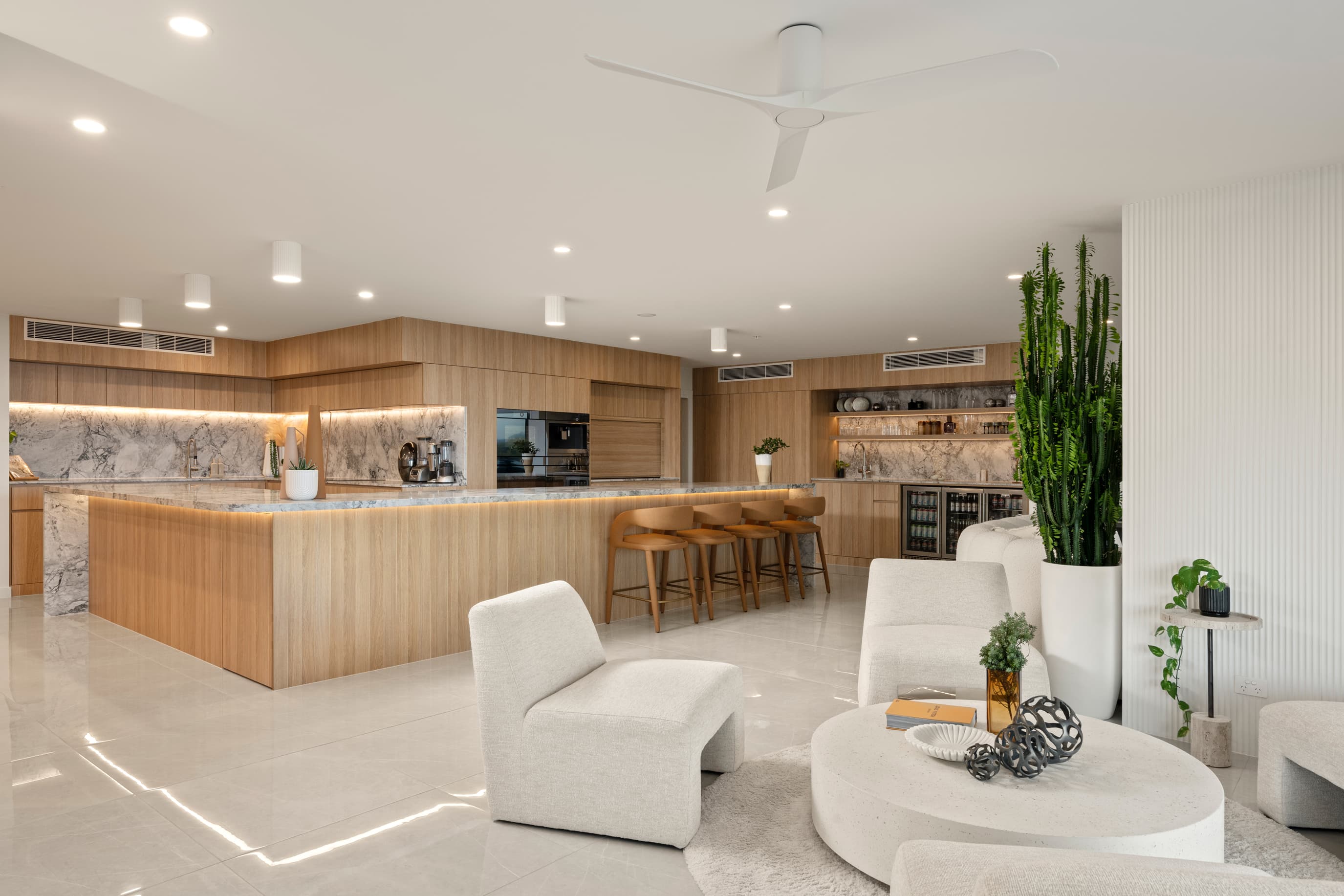 2502/19 Kombi Street, Bokarina — photo 1 of 5