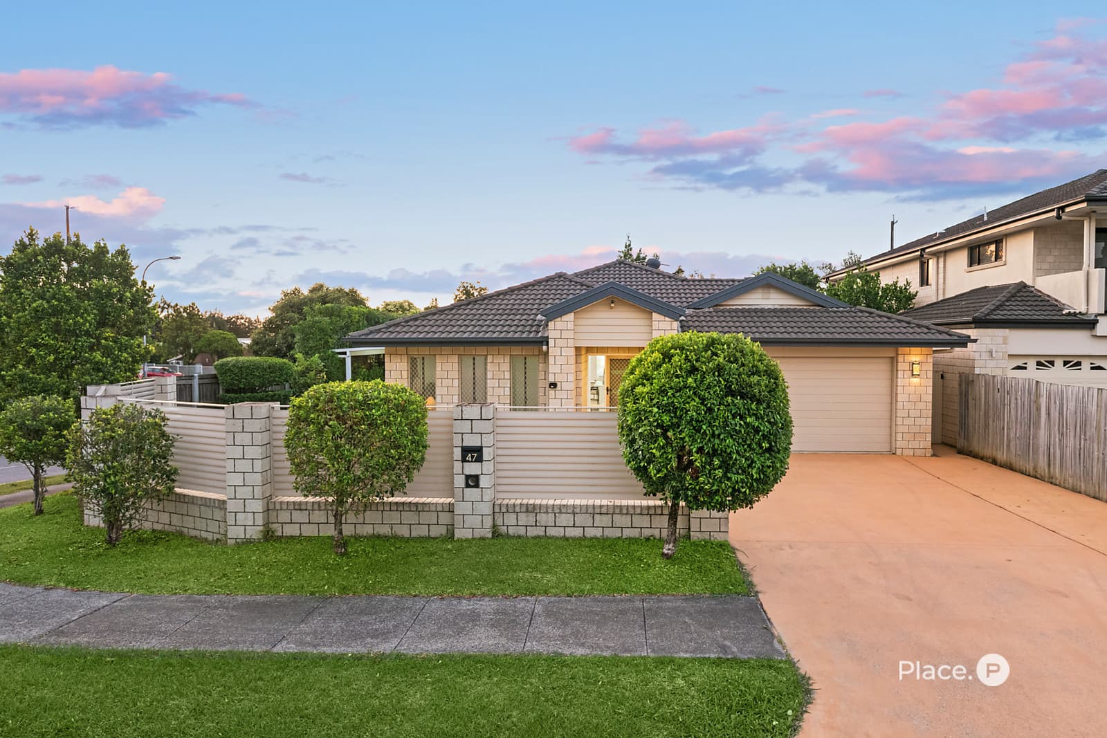 47 Jayef Street, Sunnybank Hills, Sunnybank Hills — photo 1 of 5