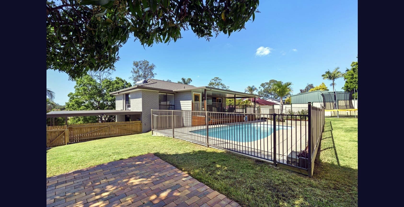 138 Discovery Dr, Helensvale, Helensvale — photo 1 of 5