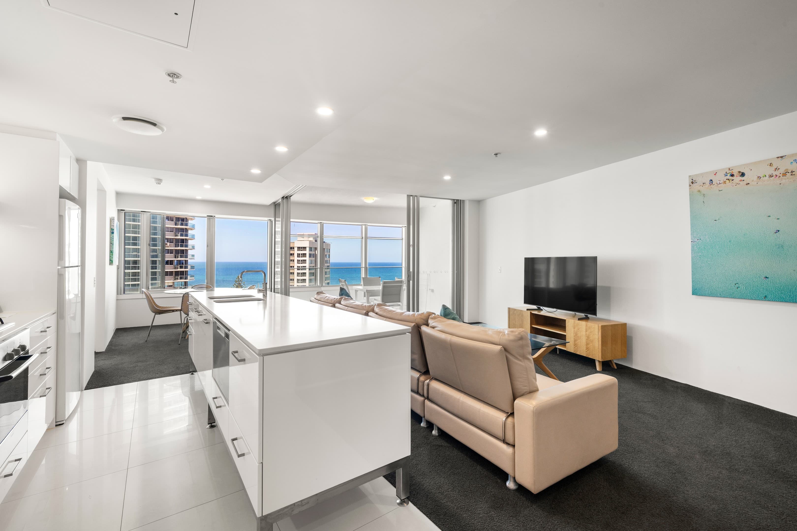 1304/9 Hamilton Avenue, Surfers Paradise, Surfers Paradise — photo 1 of 5