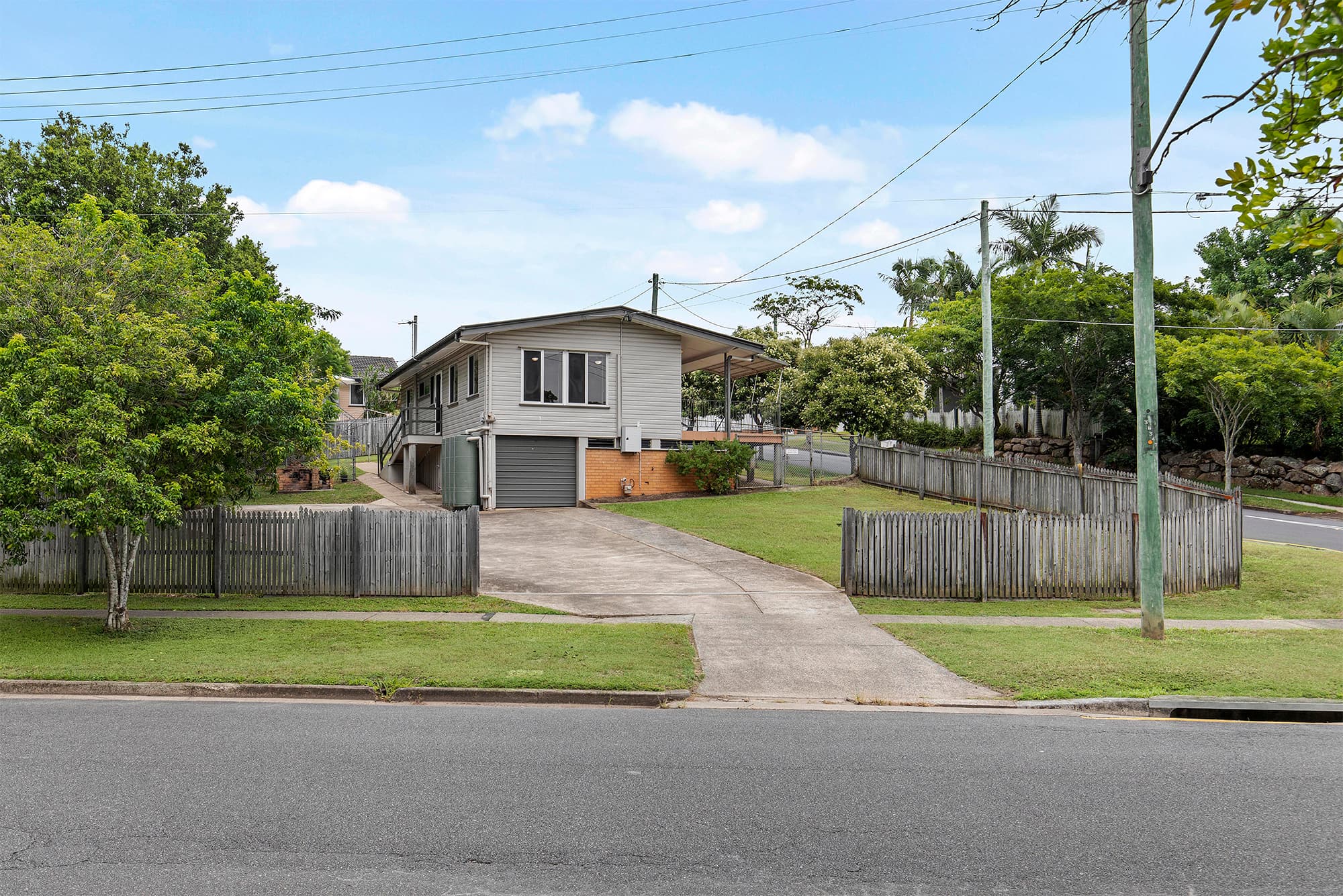 54 Falkirk Street, Stafford Heights, Stafford Heights — photo 1 of 5