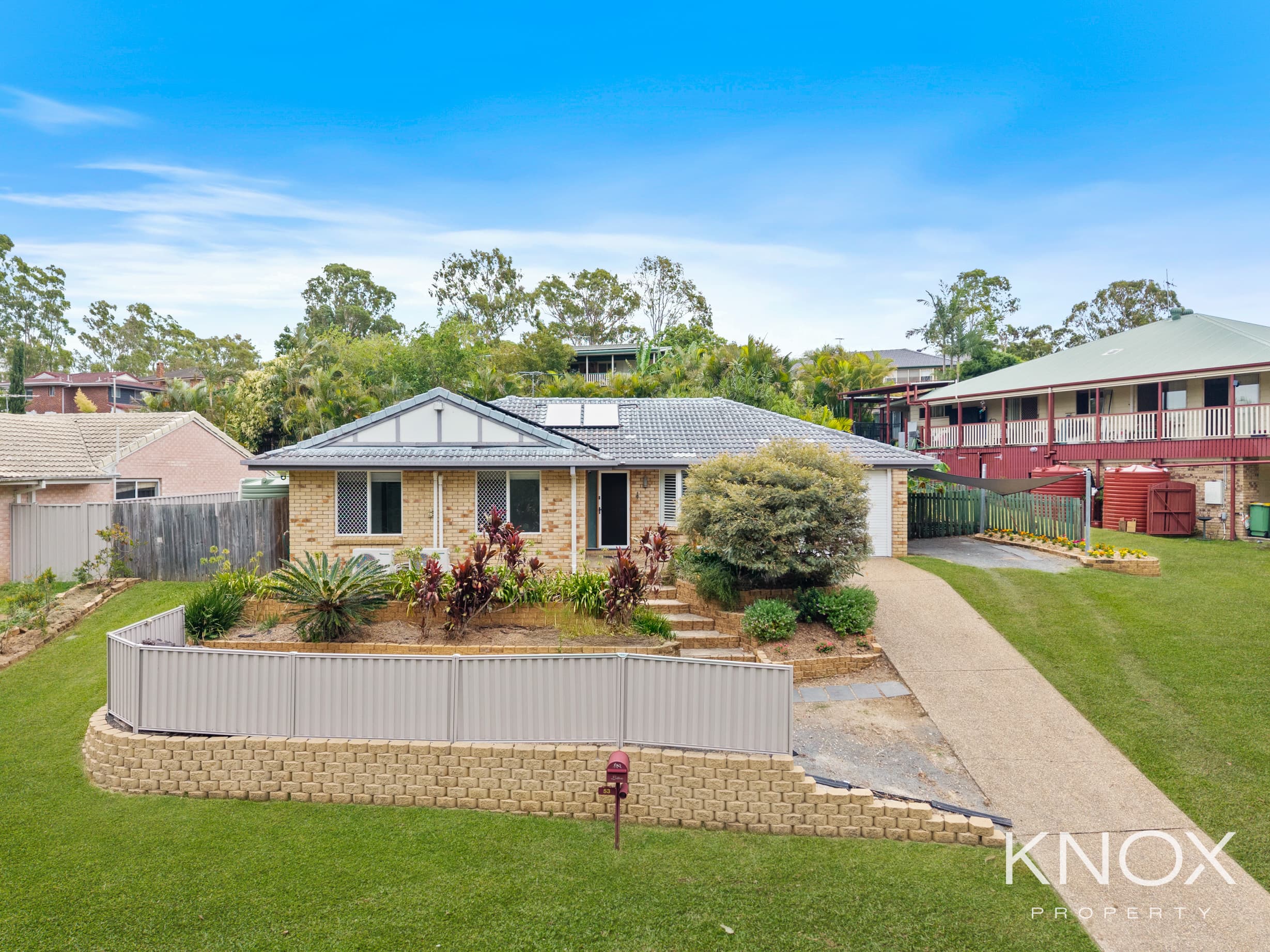 53 Loane Drive, Edens Landing, Edens Landing — photo 1 of 5