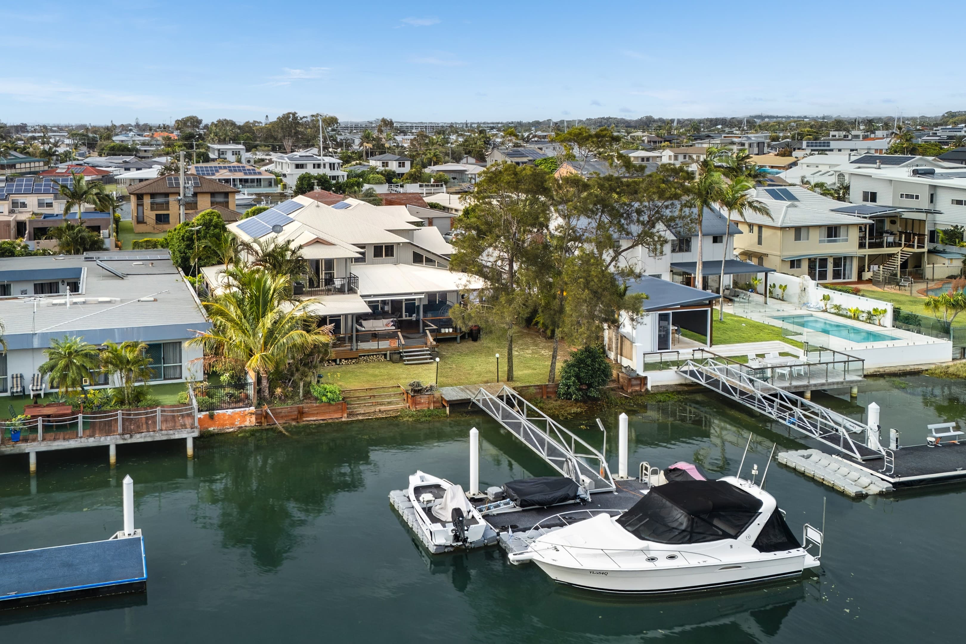 21 Kooringal Crescent, Buddina, Buddina — photo 1 of 5