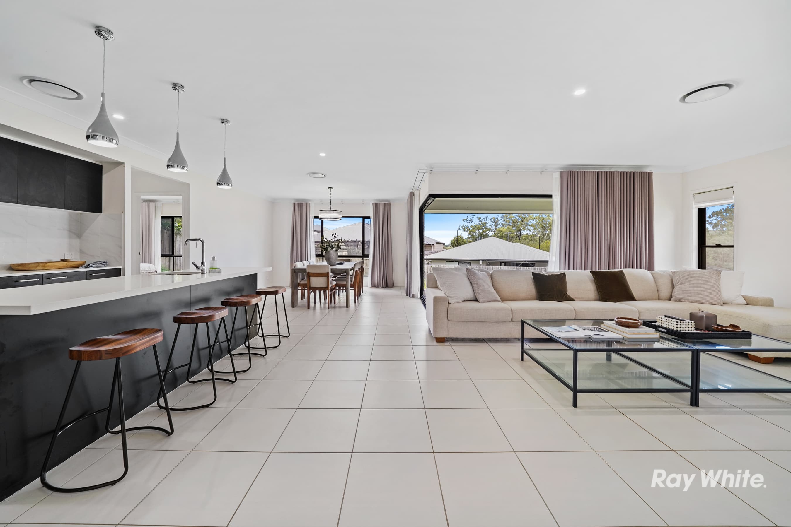 7 Gould Court, Bahrs Scrub - Image 1