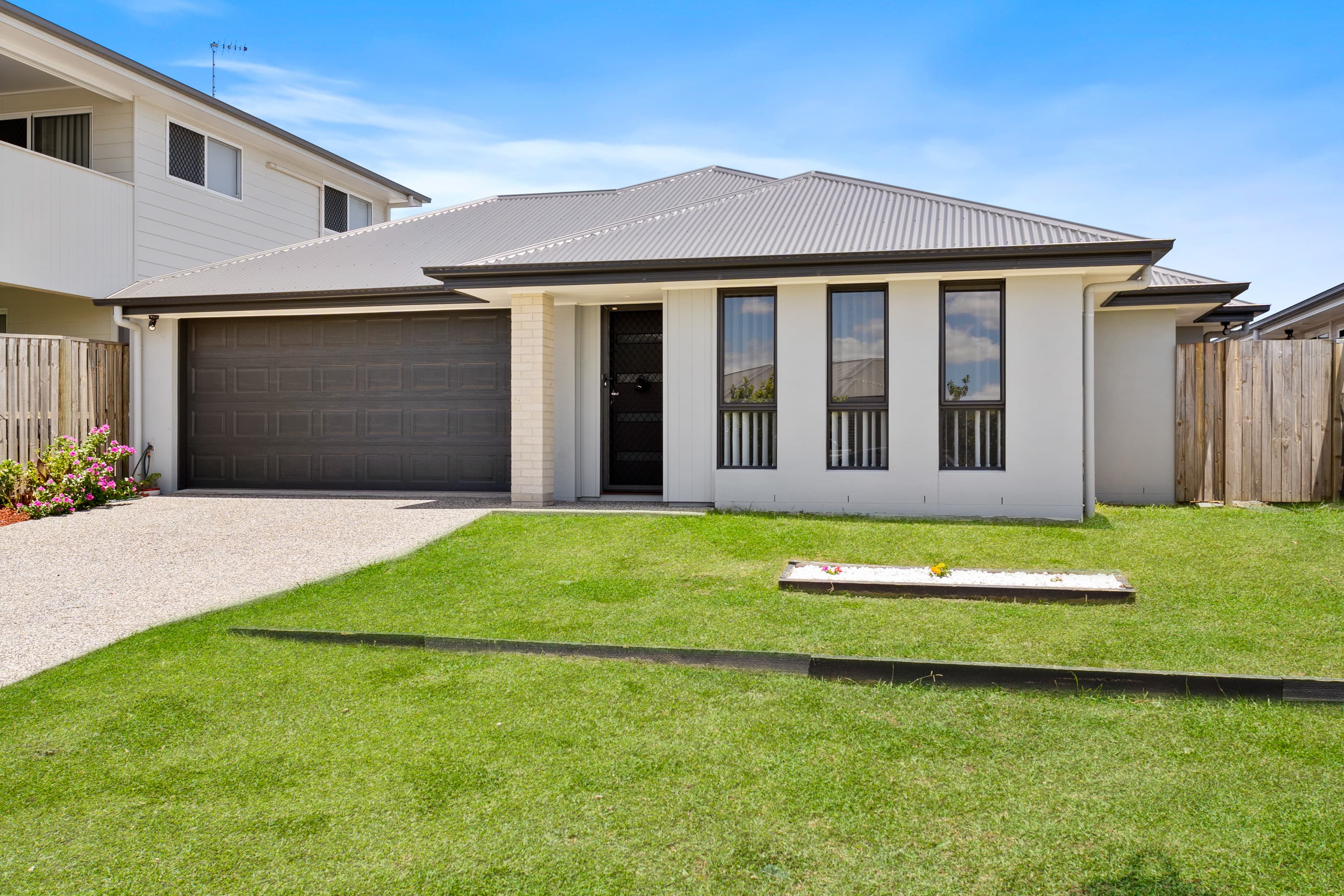 4 Dominic Drive, Logan Reserve, Logan Reserve — photo 1 of 5