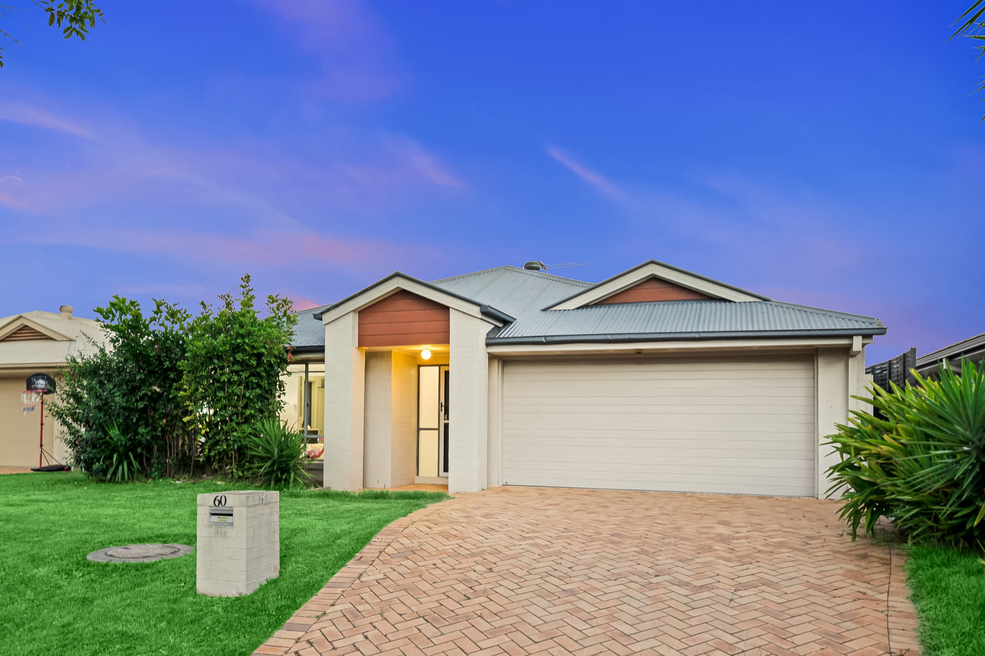 60 Red Gum Crescent, Wakerley, Wakerley — photo 1 of 5