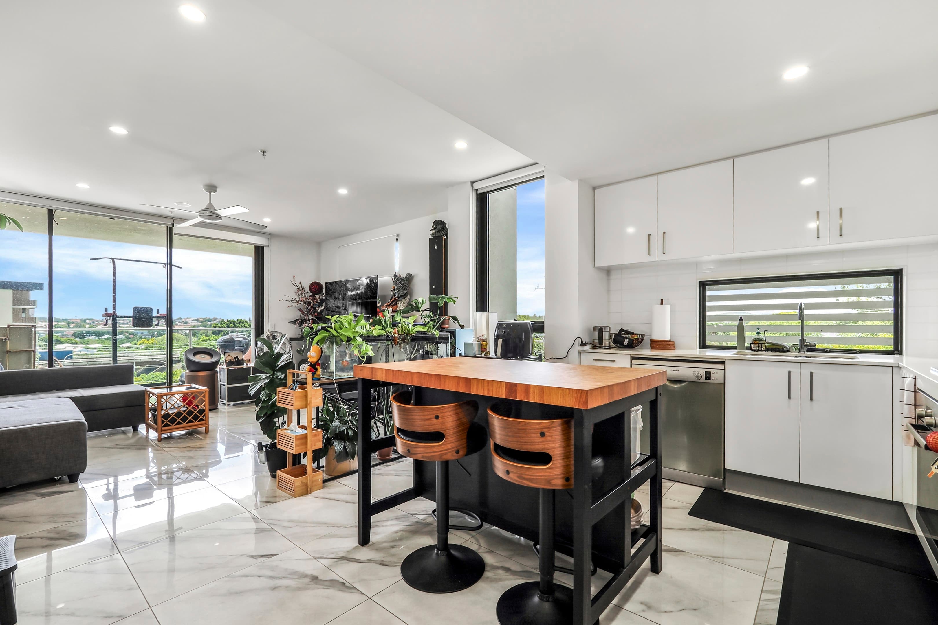204/70-74 Carl Street, Woolloongabba, Woolloongabba — photo 1 of 5