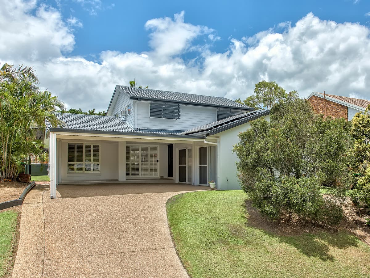 21 Karloff Drive, Stafford Heights, Stafford Heights — photo 1 of 5