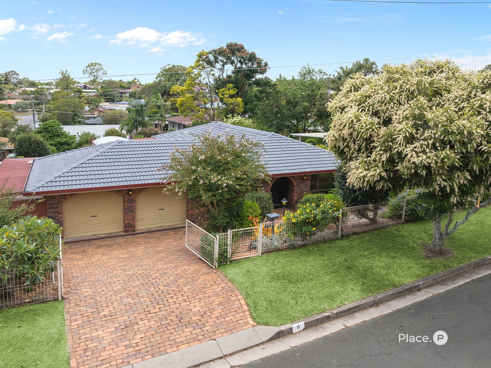 8 Houndslow Street, Alexandra Hills, Alexandra Hills — photo 1 of 5