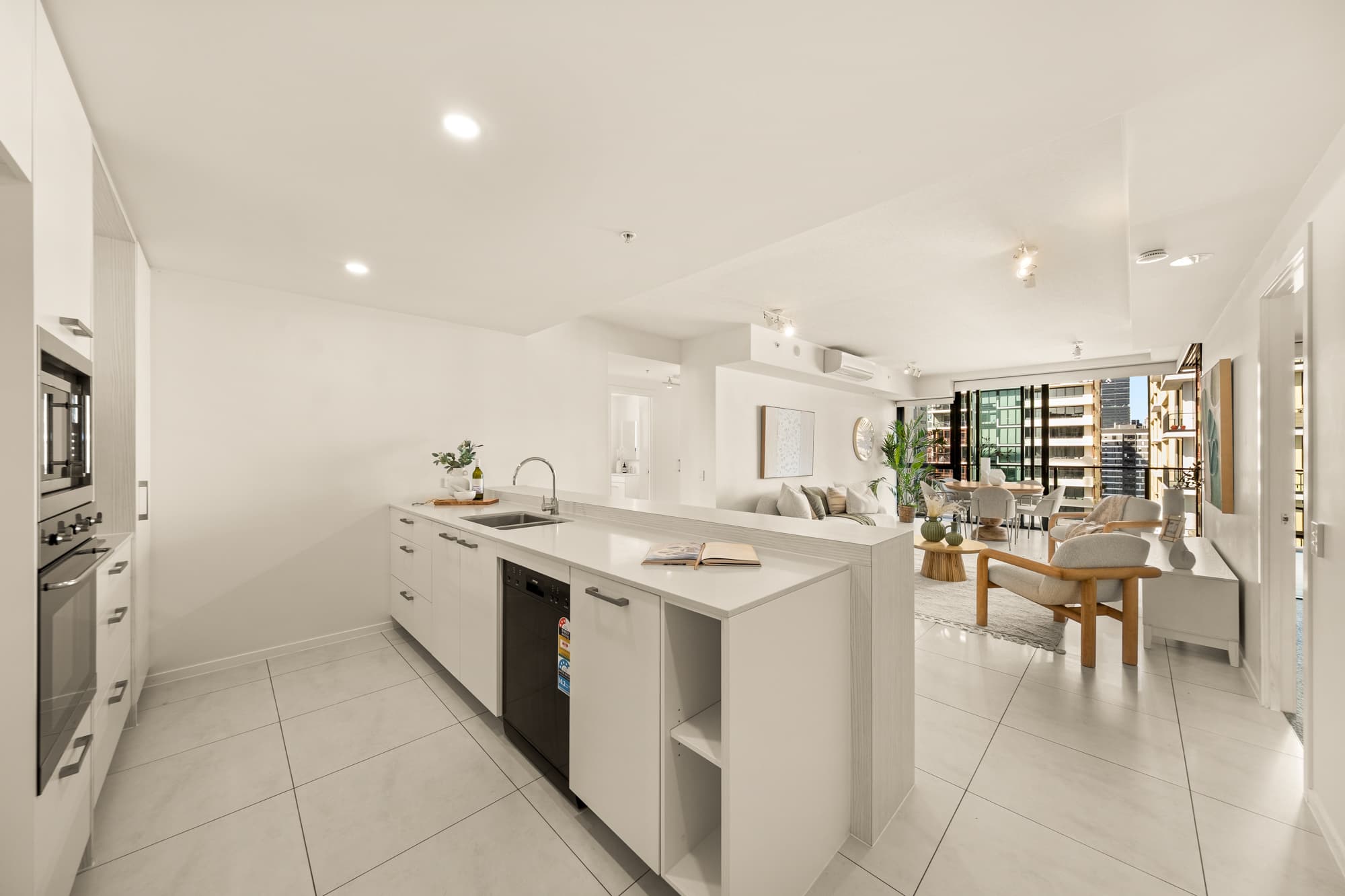 1707/27 Cordelia Street, South Brisbane, South Brisbane — photo 1 of 5