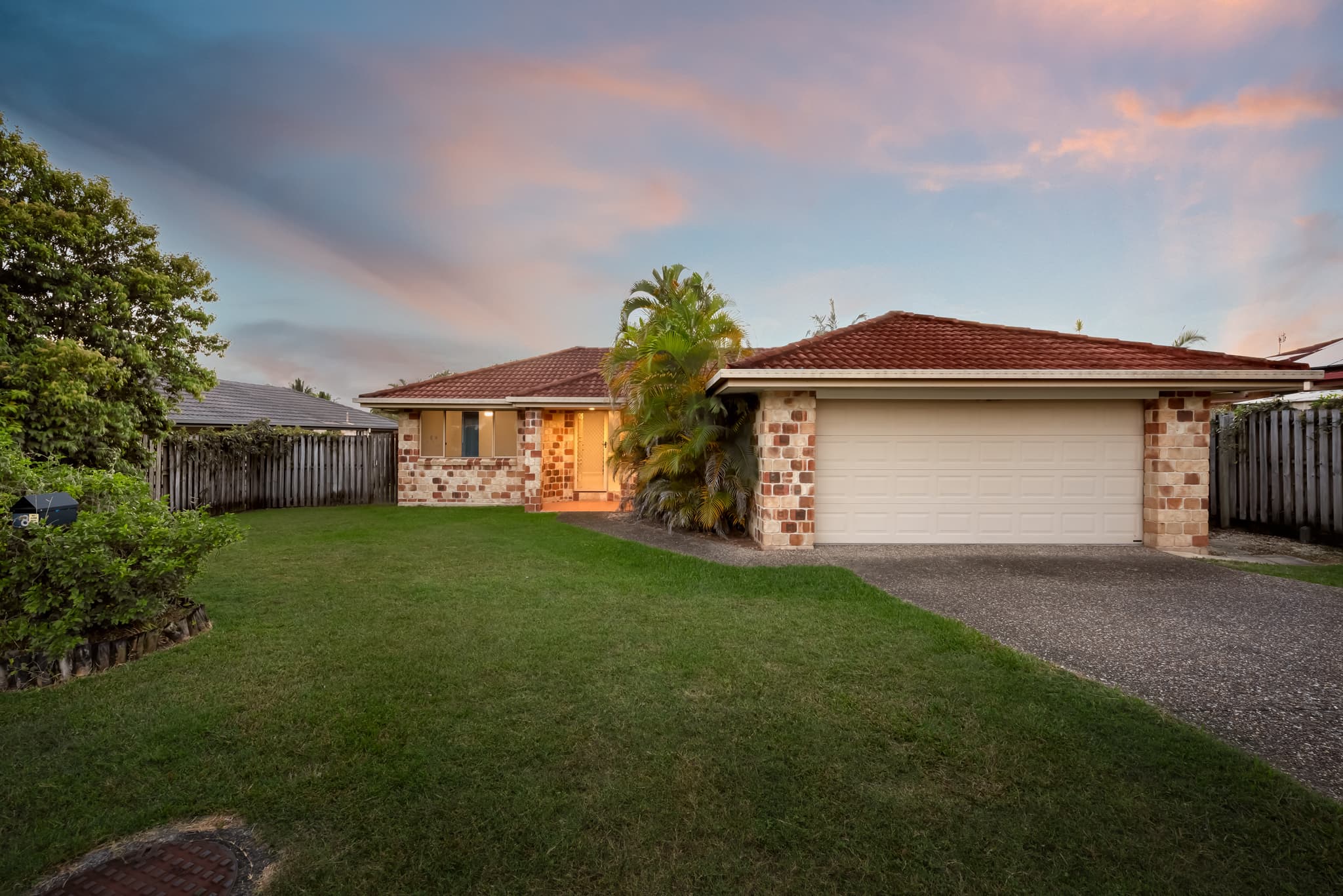 8 Prefect Close, Upper Coomera, Upper Coomera — photo 1 of 5