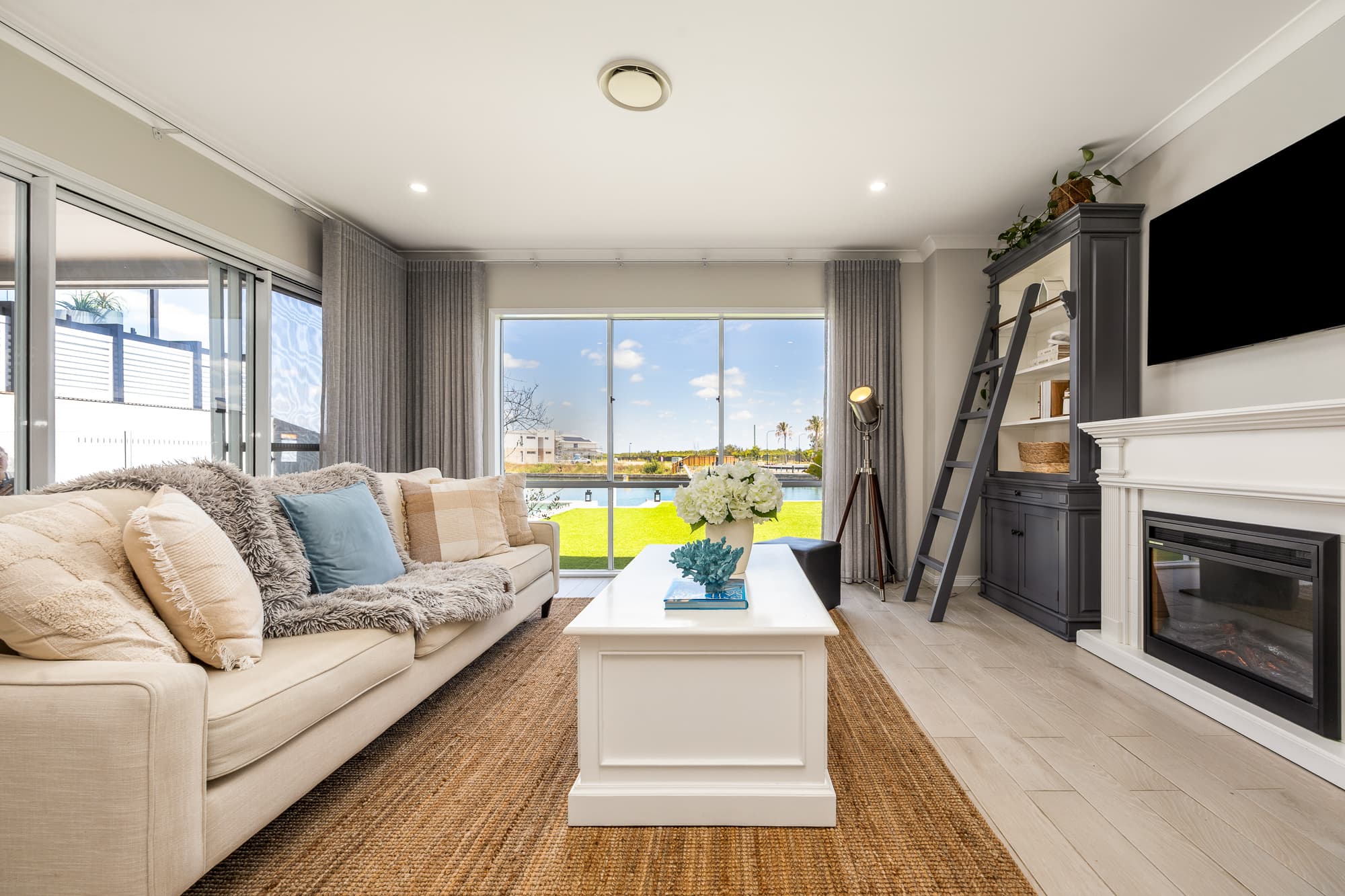 87 Quay Circuit, Newport — photo 1 of 5