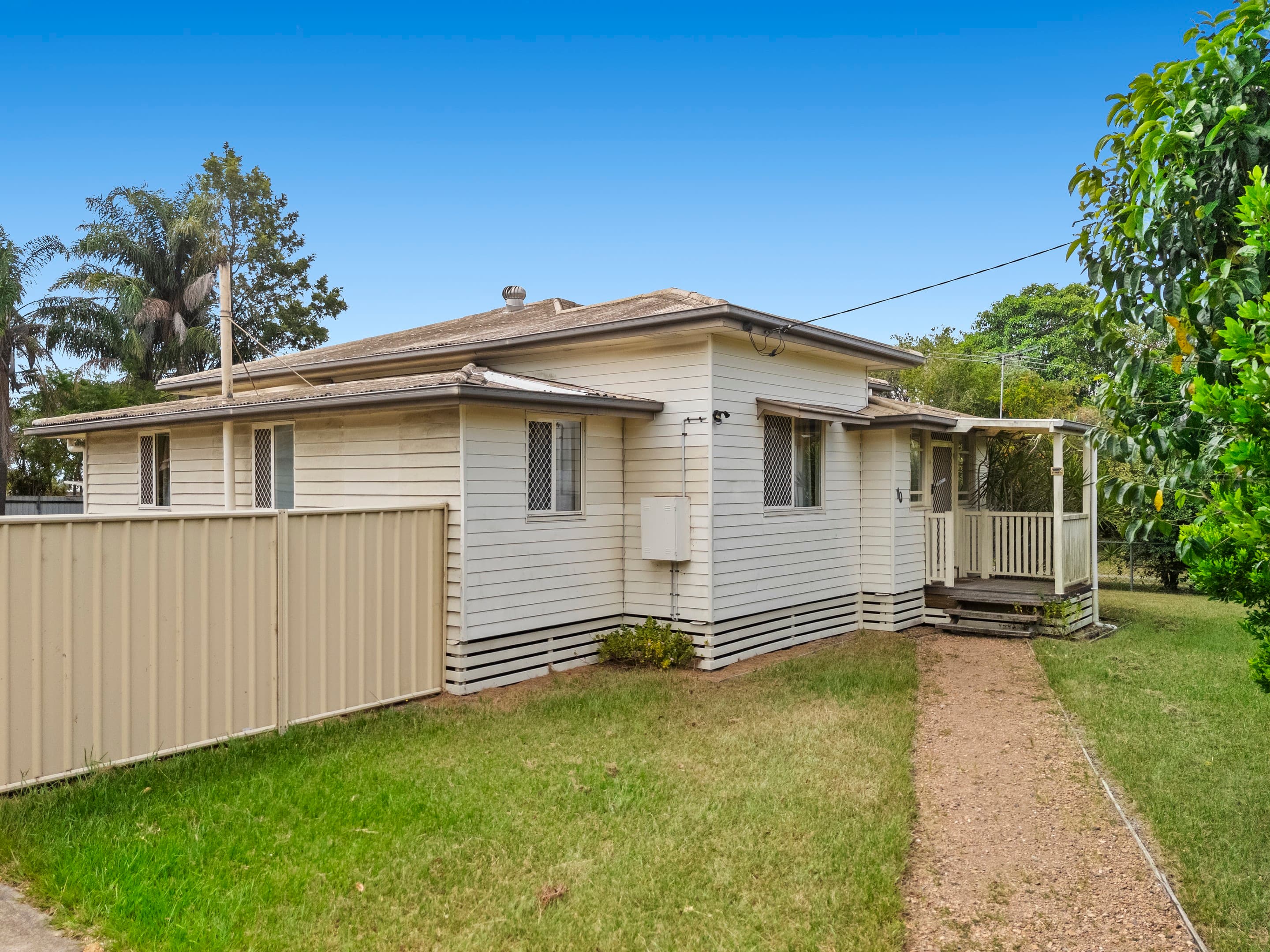10 York Street, Beenleigh, Beenleigh — photo 1 of 5