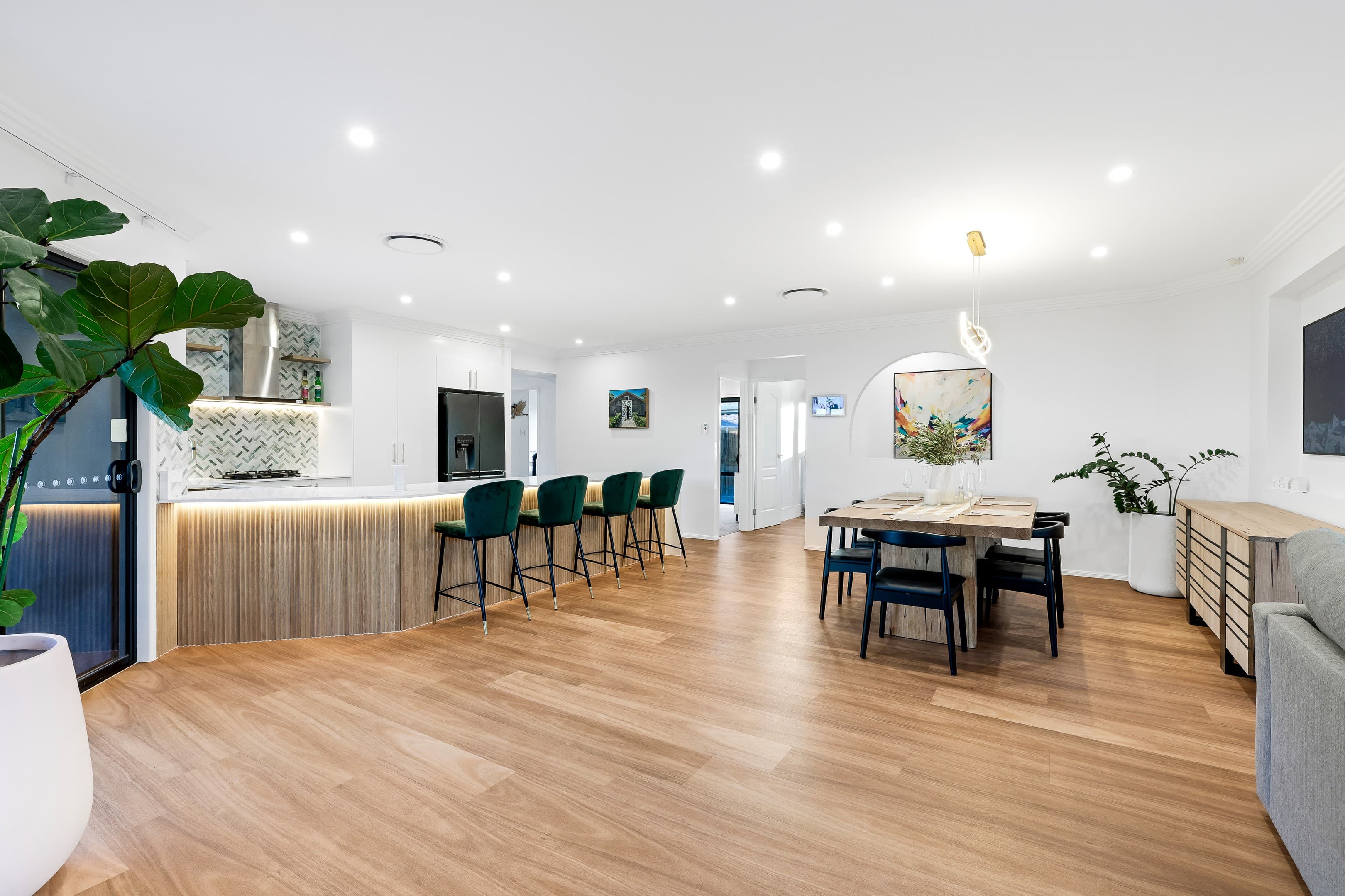 4 Helidon Grove, Ormeau, Ormeau — photo 1 of 5