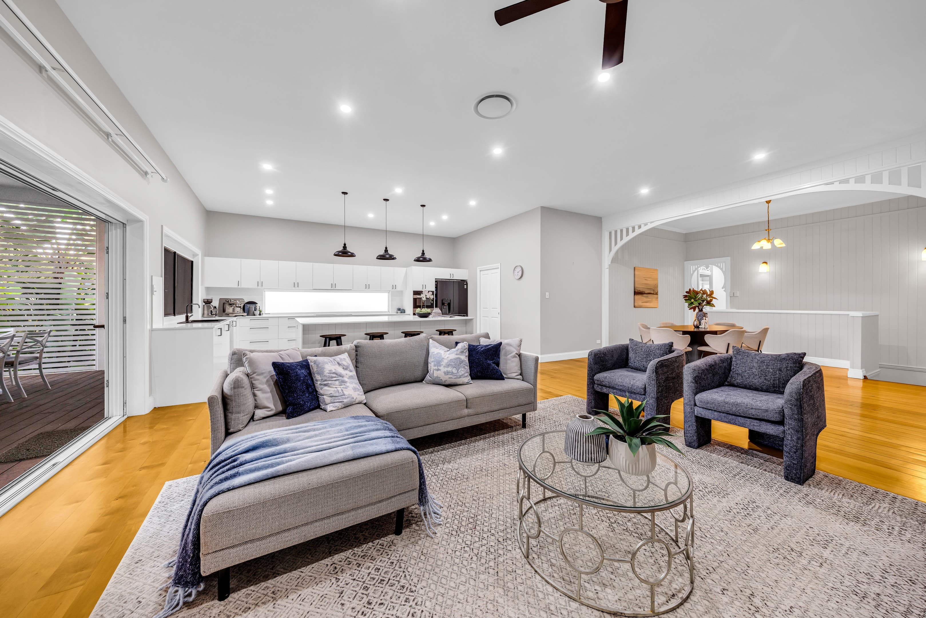139 Alexandra Road, Clayfield, Clayfield — photo 1 of 5