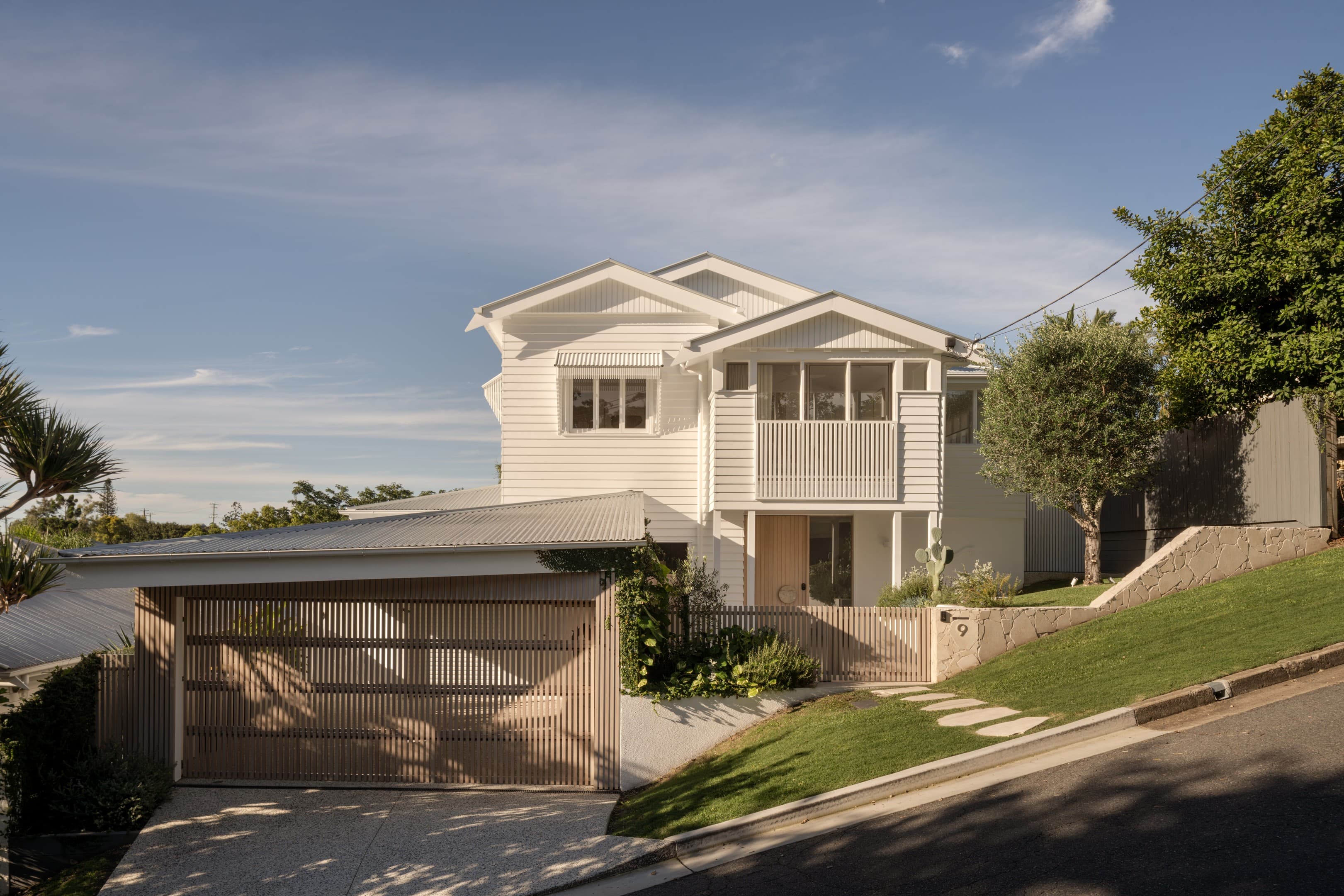 9 Belmont Crescent, Paddington — photo 1 of 5