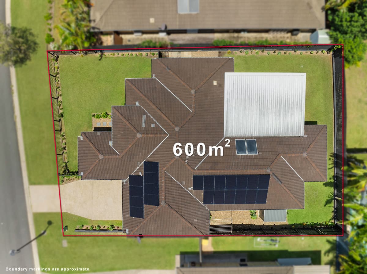 6 Turquoise Street, Redland Bay, Redland Bay — photo 1 of 5
