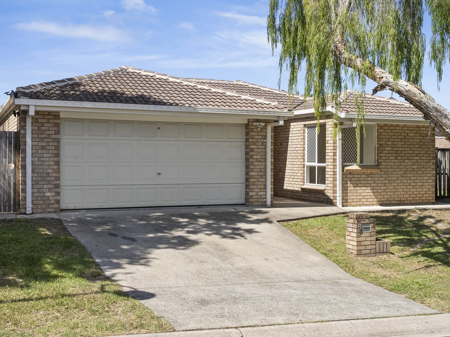 5 Freeman Place, Calamvale, Calamvale — photo 1 of 5