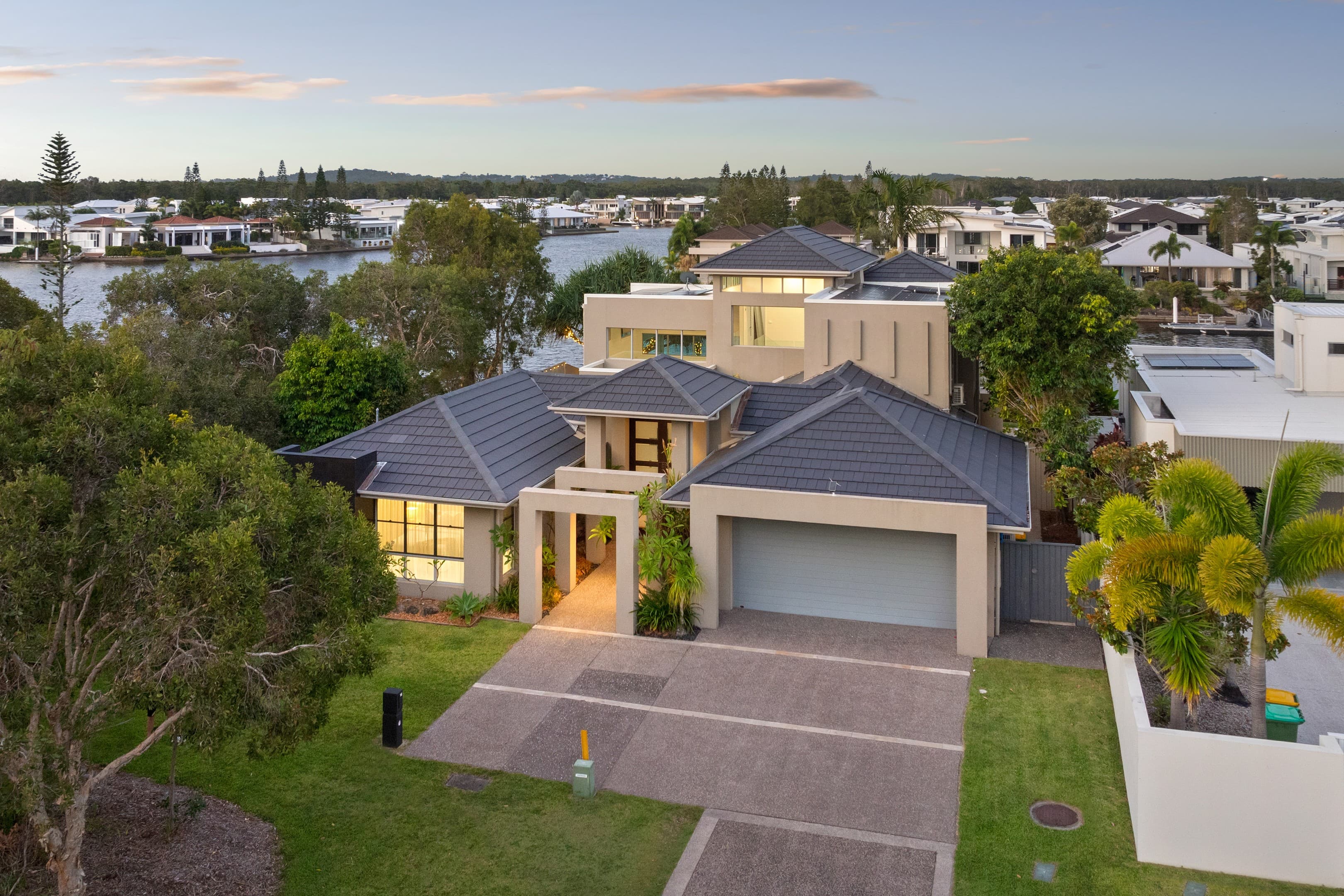 14 Columba Place, Pelican Waters — photo 4 of 5