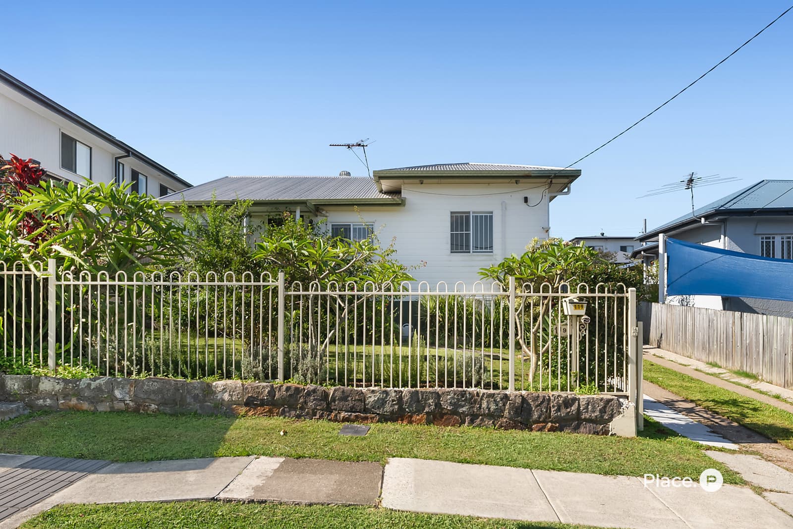 119 Kitchener Road, Kedron — photo 1 of 5