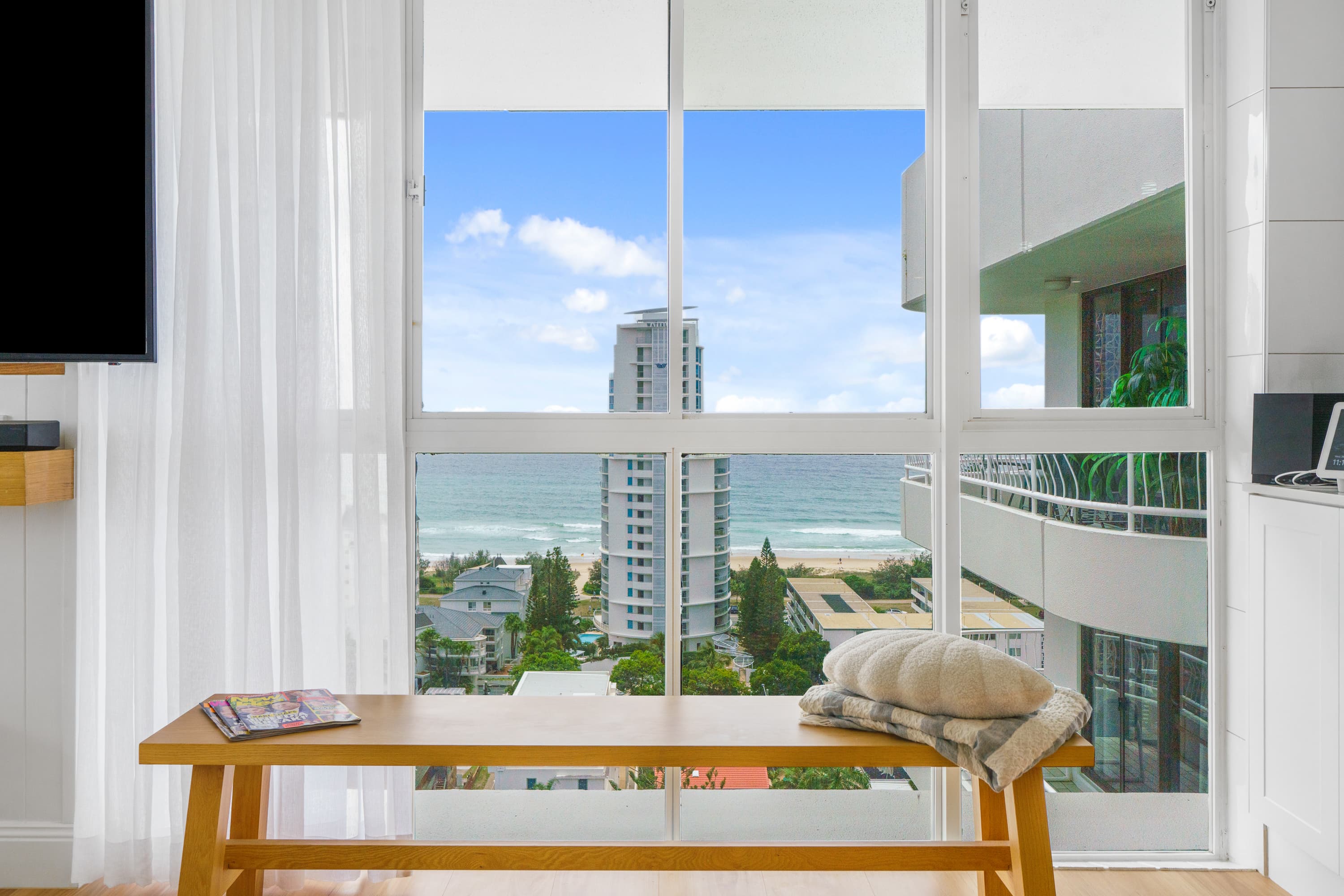 64/121 Surf Parade, Broadbeach - Image 1